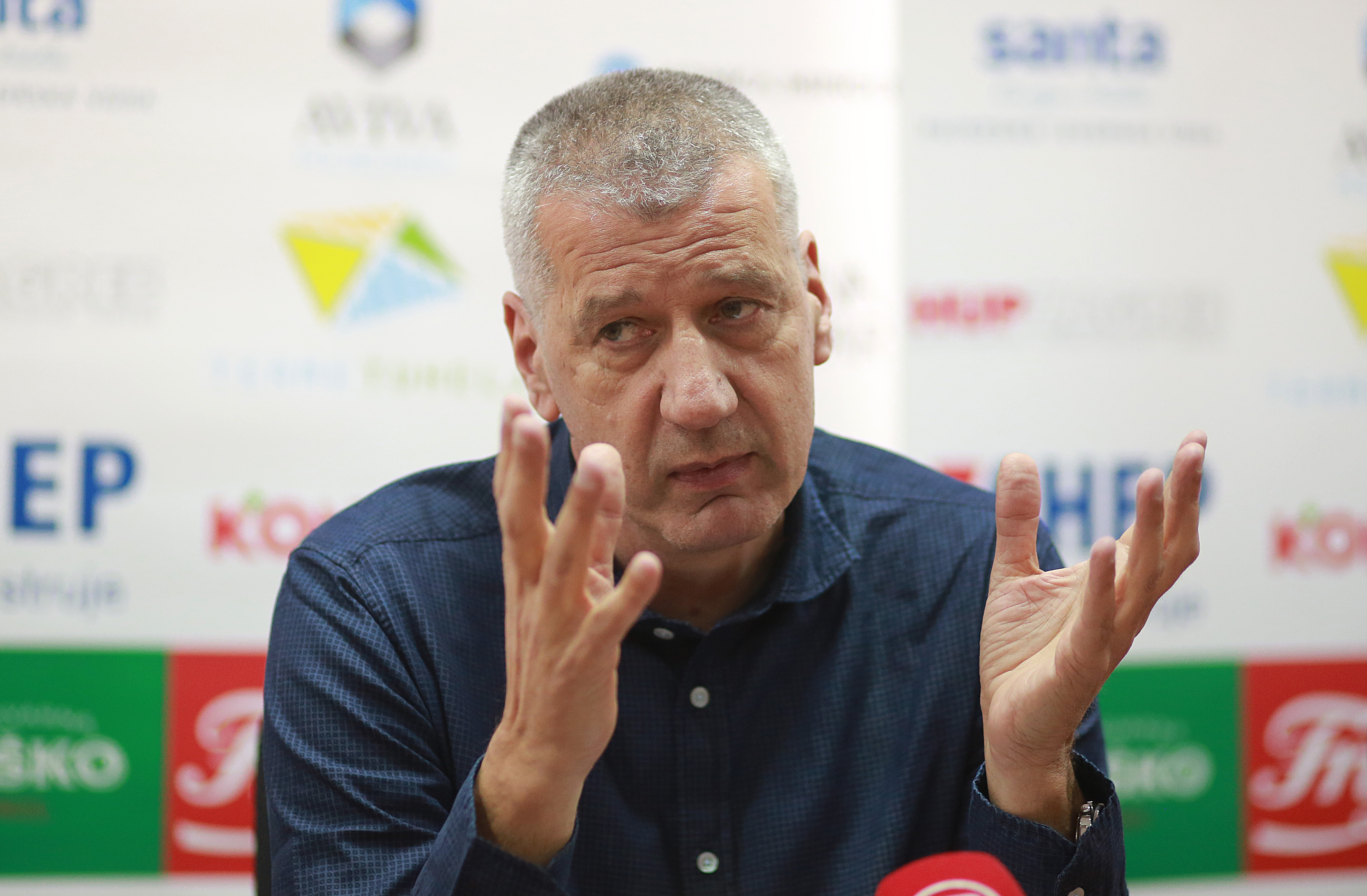Zagreb, 23.03.2016 - Odrana je konferencija za medije nakon Upravnog odbora HKS-a na kojoj je predstavljen novi izbornik hrvatske seniorske reprezentacije,Aco Petroviæ.  foto HINA/Tomislav Pavlek/tp