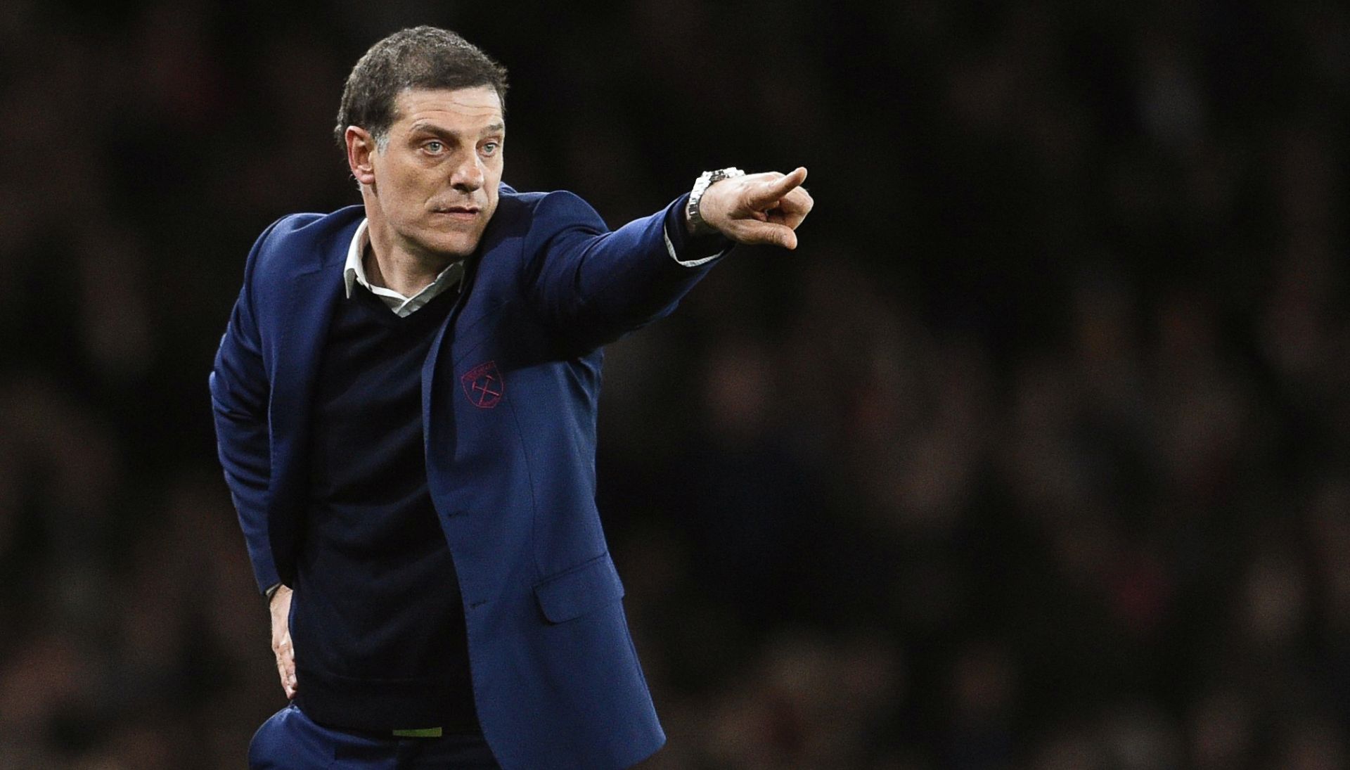 epa05891164 West Ham United manager Slaven Bilic reacts during the English Premier League soccer match between Arsenal FC and West Ham United in London, Britain, 05 April 2017.  EPA/FACUNDO ARRIZABALAGA EDITORIAL USE ONLY. No use with unauthorized audio, video, data, fixture lists, club/league logos or 'live' services. Online in-match use limited to 75 images, no video emulation. No use in betting, games or single club/league/player publications