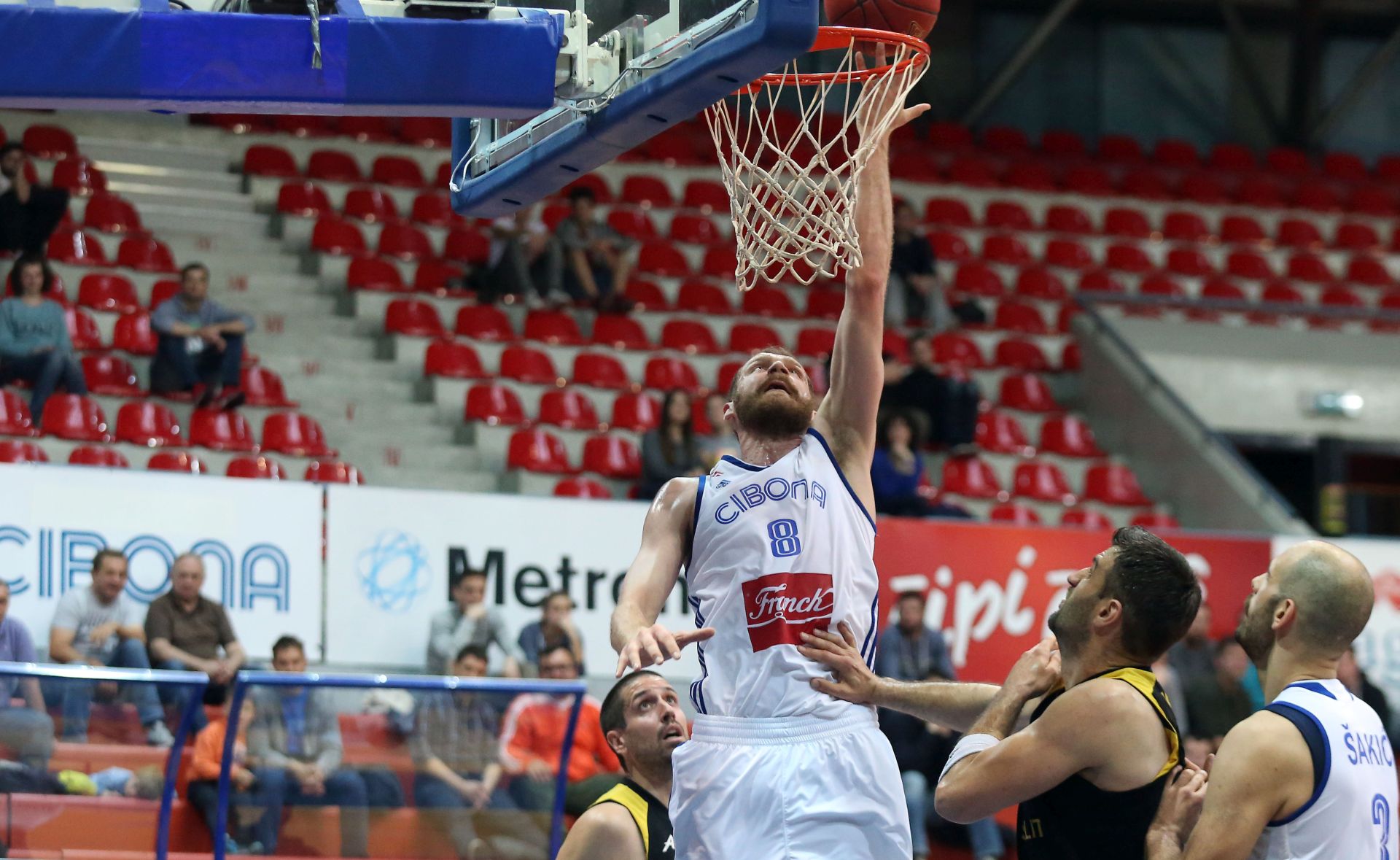 Zagreb, 23.04.2017 - Utakmica posljednjeg, 26. kola A-1 lige koarkaa: Cibona - Split. Na fotografiji Luka oriæ.
foto HINA / Denis CERIÆ /dc