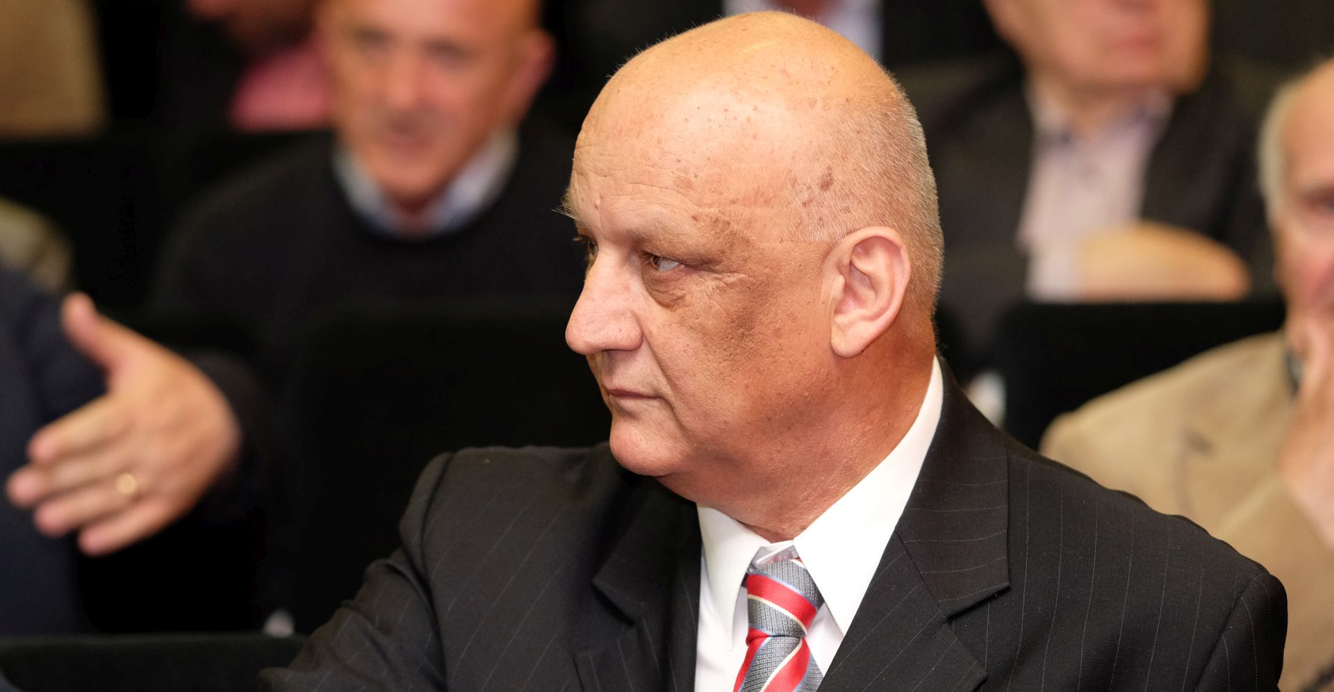 Zagreb, 27.04.2017. - Okrugli stol "Sjeæanje na ratnog ministra obrane Gojka uka" Zajednice branitelja HDZ-a "Gojko uak", Hrvatskog memorijalno-dokumentacijskog centara Domovinskog rata i Matice Hrvatska.
Na fotografiji Ljubo Æesiæ - Rojs.
foto HINA/ Edvard UAK/ es