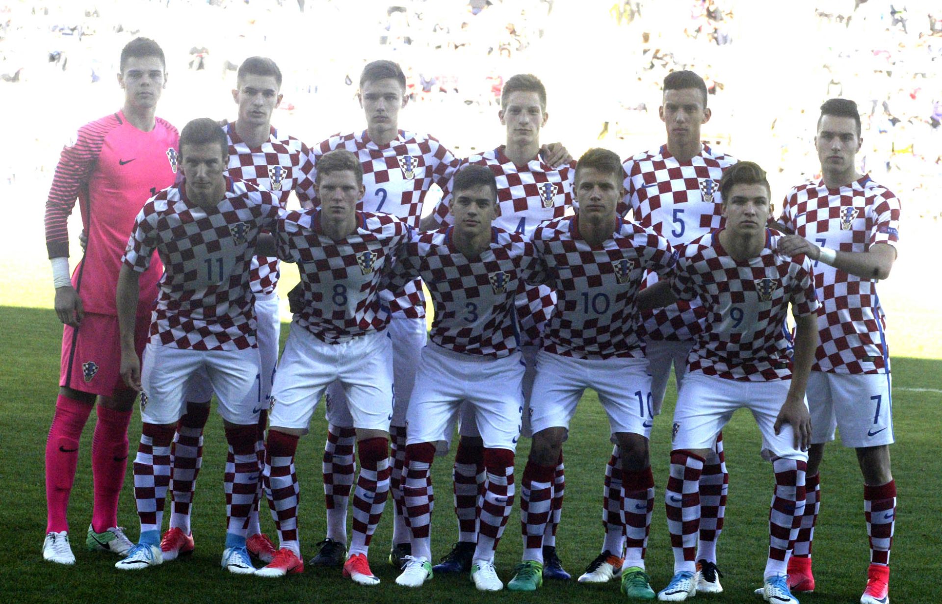 Rijeka, 03.05.2017. - Na stadionu Rujevica u srijedu je otvoreno Europsko nogometno prvenstvi U-17. Na slici igraèi reprezentacije Hrvatske na utakmici prvog kola izmeðu Hrvatske i Italije.
foto HINA / Miljenko KLEPAC / ml