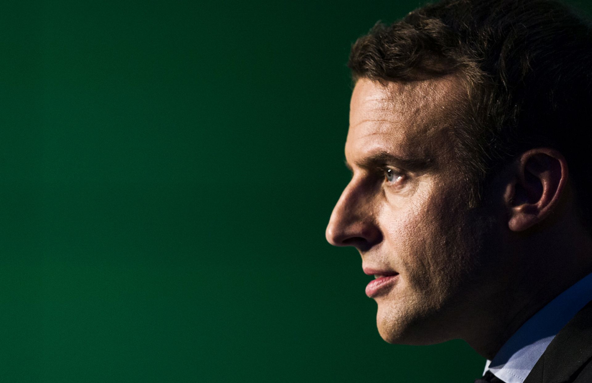 epa05946111 (FILE) A file picture dated 13 April 2017 shows 2017 French presidential election candidate from the centrist 'En Marche!' (Onward!) political party, Emmanuel Macron delivering a speech at the French Start Up meeting in Paris, France. Emmanuel Macron's campaign announced on 05 May 2017 it has been the victim of hacking after nine gigabyte of emails purporting to belong to the campaign were posted online.  EPA/ETIENNE LAURENT