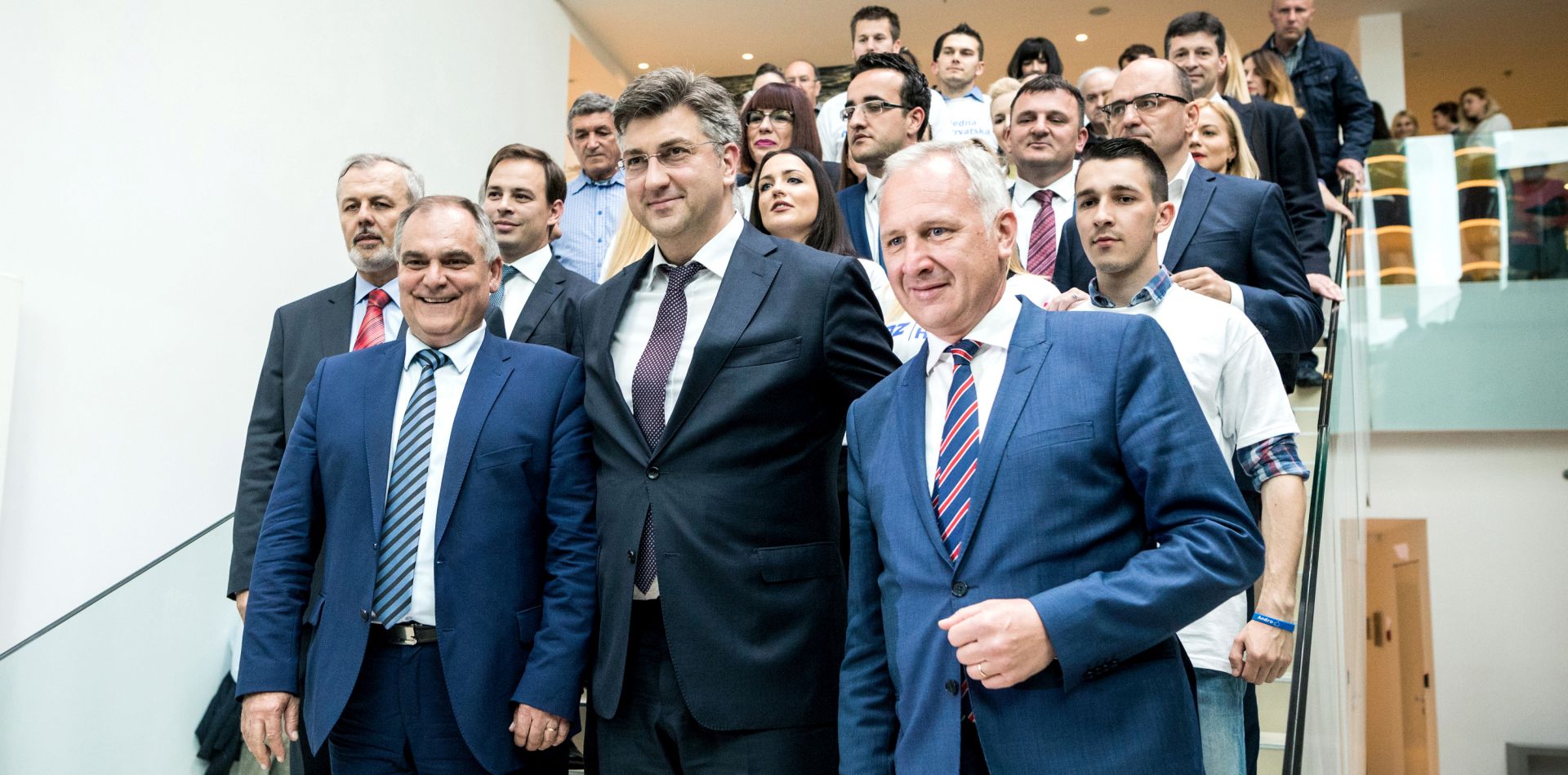 Split, 7.5.2017. - Predstavljanje kandidatkinja i kandidata Hrvatske demokratske zajednice Splitsko-dalmatinske upanije za naèelnike, gradonaèelnike i upana. Na slici Ante Sanader, Blaenko Boban, Andrej Plenkoviæ i Andro Krstuloviæ Opara.
foto HINA/ Mario STRMOTIÆ/ ua
