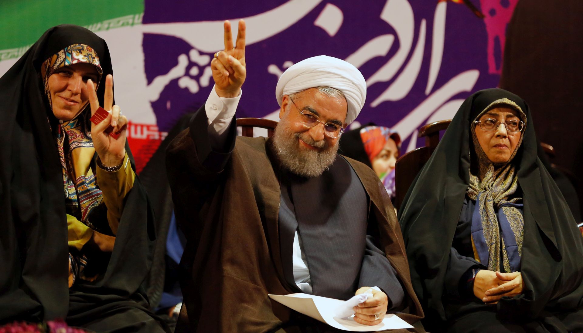 epa05953231 Iranian president and presidential candidate Hassan Rouhani attends an election camping rally in Tehran, Iran, 09 May 2017. Incumbent Rouhani will challenge five other candidates on 19 May for a second term of presidency.  EPA/ABEDIN TAHERKENAREH