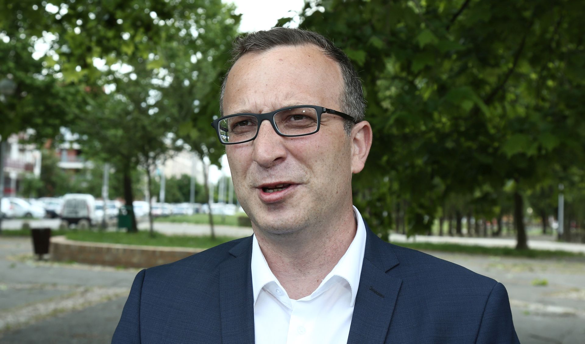 Zagreb, 21.5.2017 -  Kandidat za gradonačelnika Mosta nezavisnih lista Marko Sladoljev izašao je na biralište u gimnaziji Lucija Vranjanina.
foto HINA/ Tomislav PAVLEK /tp