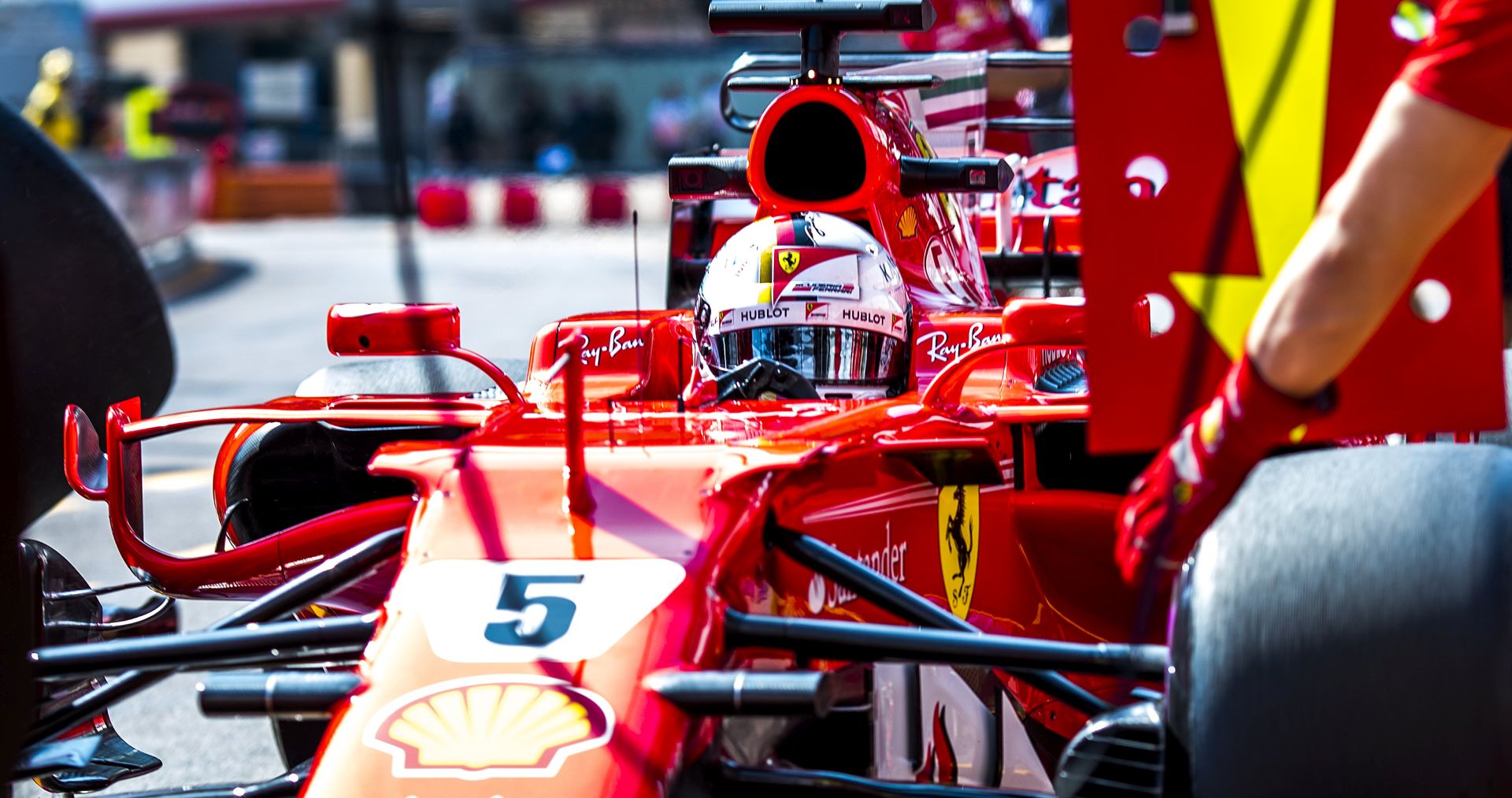 epa05988989 German Formula One driver Sebastian Vettel of Scuderia Ferrari in action during the first practice session at Monte Carlo circuit in Monaco, 25 May 2017. The 2017 Formula One Grand Prix of Monaco will take place on 28 May 2017.  EPA/SRDJAN SUKI