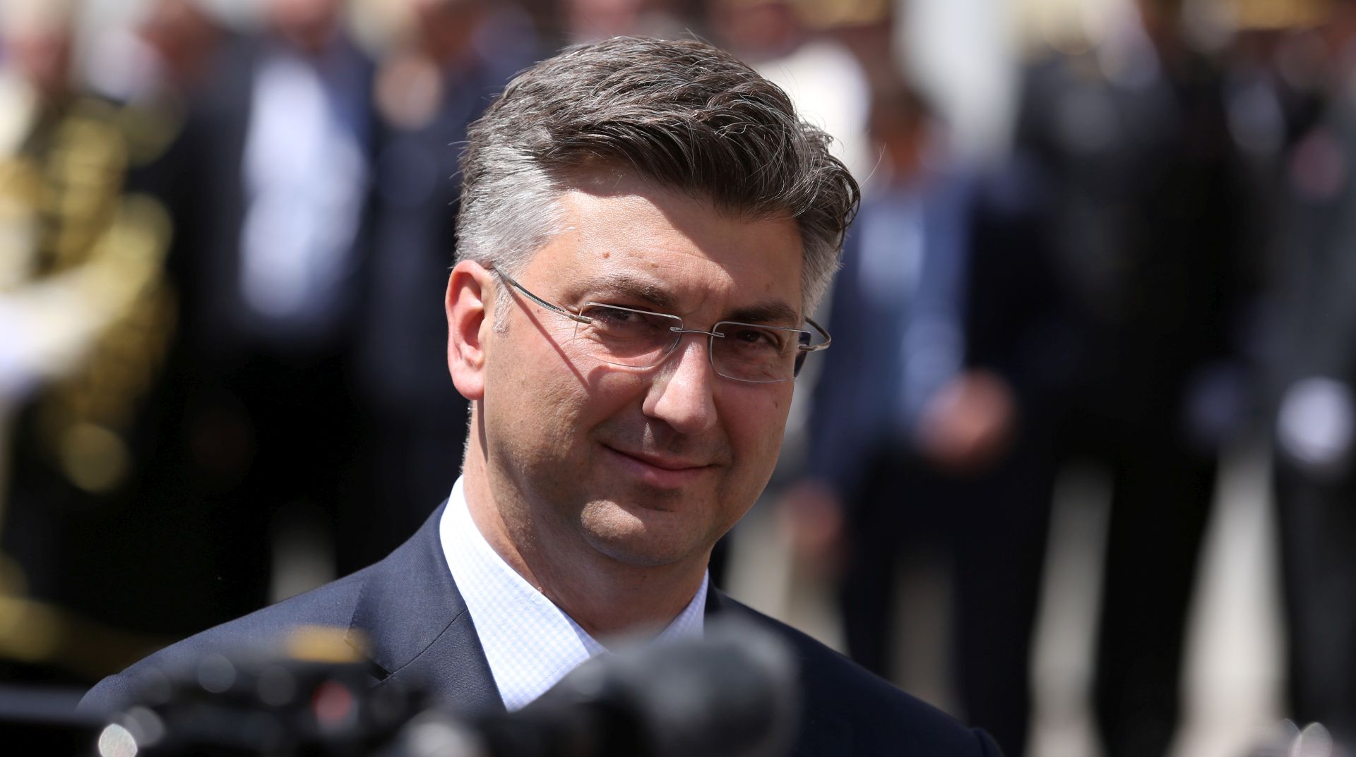 Zagreb, 27.05.2017. - Svečanost u prigodi obilježavanja 28. svibnja - Dana oružanih snaga Republike Hrvatske - svečana manifestacija "Velika smjena straže". Na fotografiji Andrej Plenković.  
foto HINA/ Daniel KASAP