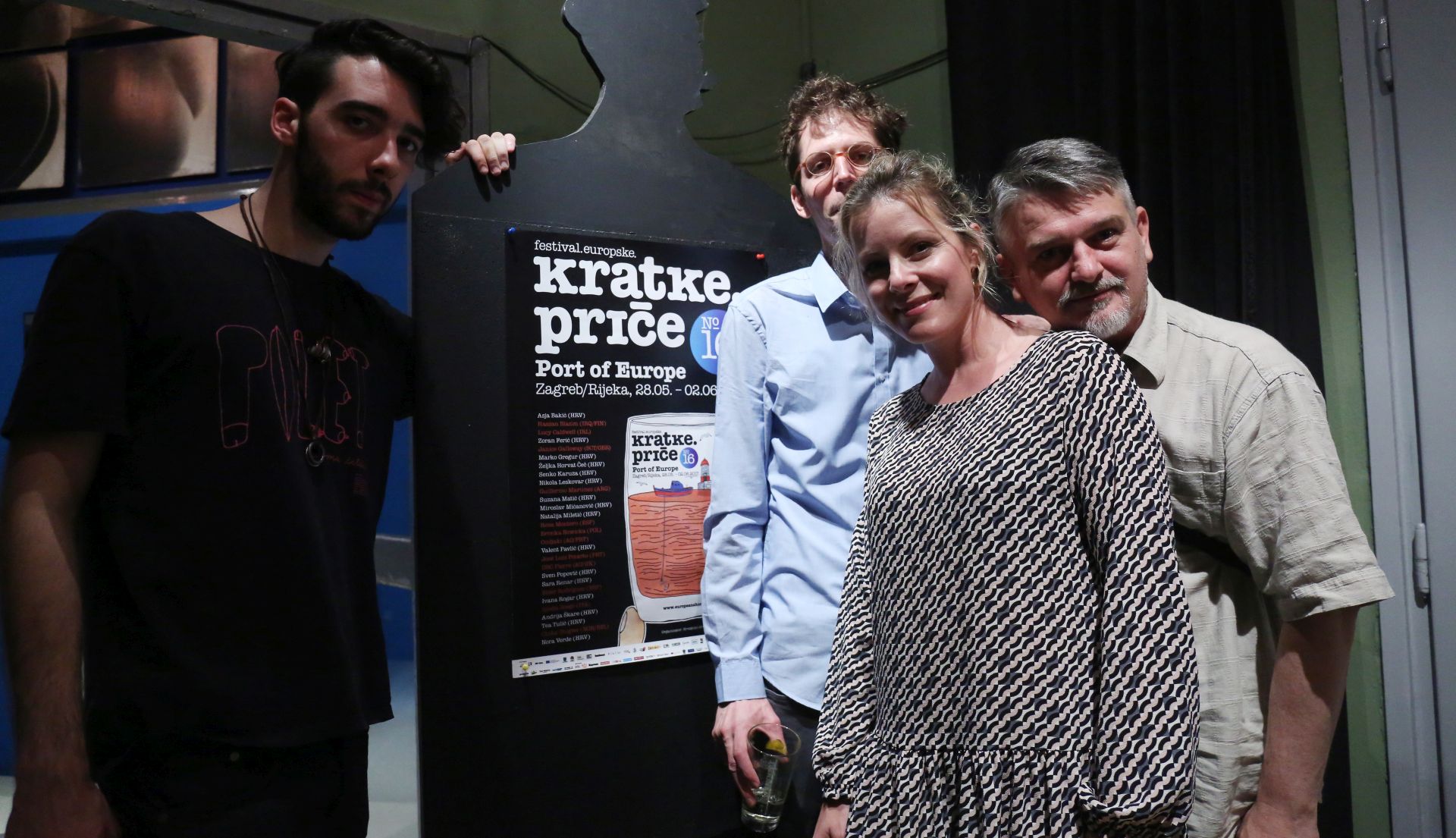Zagreb, 29.05.2017 - Drugoga dana Festivala europske kratke prièe (FEKP) u Studentskom centru svoja djela èitao je Hassan Blasim. Na fotografiji Sven Popoviæ, Stjepan Balent, Korana Serdareviæ, Andrija kare.    
foto HINA/ Daniel KASAP / dk