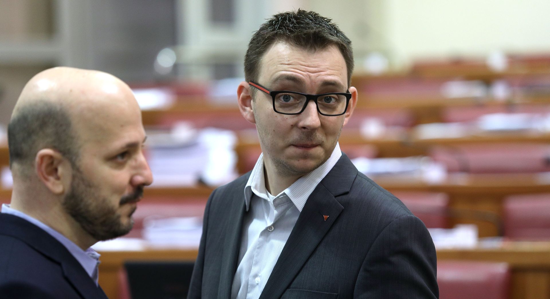 31.03.2017., Zagreb - Stankama zbog stanja u zemlji Sabor je nastavio 3. sjednicu. Zbog sjednice kluba zastupnika sjednica je pocela sa zakasnjenjme i bez zastupnika HDZ-a. Gordan Maras, Bojan Glavasevic. Photo: Patrik Macek/PIXSELL