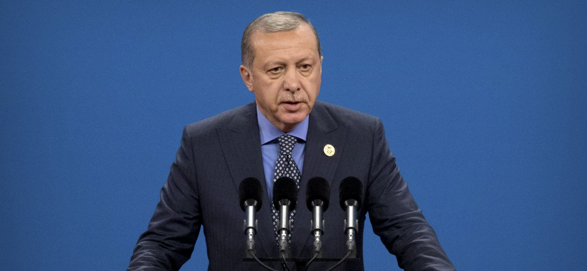 epa05962687 Turkey's President Recep Tayyip Erdogan speaks during the opening ceremony of the Belt and Road Forum (BRF) at the China National Convention Center (CNCC) in Beijing, China, 14 May 2017. The forum runs from 14 to 15 May.  EPA/MARK SCHIEFELBEIN / POOL
