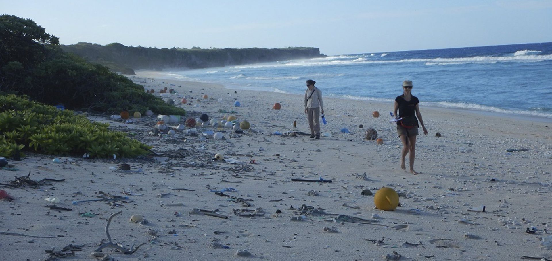 epa05967298 An undated handout photo made available by the Institute for Marine and Antarctic Studies (IMAS) shows garbage on East Beach, Henderson Island (Pitcairn Islands), in the south Pacific Ocean. The uninhabited island has been found to have the world's highest density of waste plastic, with more than 3,500 additional pieces of litter washing ashore daily at just one of its beaches. Australian researchers say ocean currents are partly responsible for the build up. The island was designated a World Heritage Site by the United Nations in 1988.  EPA/IMAS/JENNIFER LAVERS HANDOUT  AUSTRALIA AND NEW ZEALAND OUT HANDOUT EDITORIAL USE ONLY/NO SALES