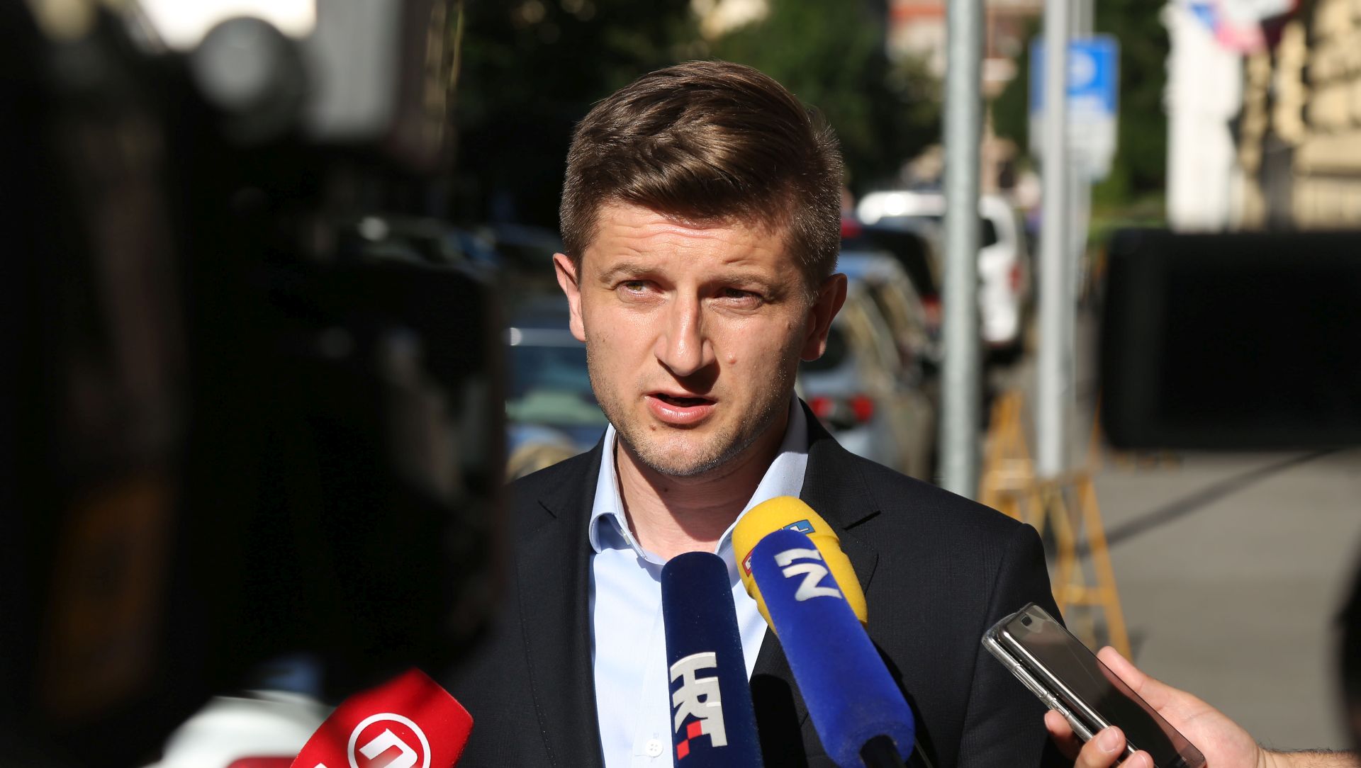 Zagreb, 18.6.2017 - Ministar financija Zdravko Mariæ dao je izjavu za medije ispred Ministarstva financija o Zakonu o koncesijama.
foto HINA/ Denis CERIÆ/ ua