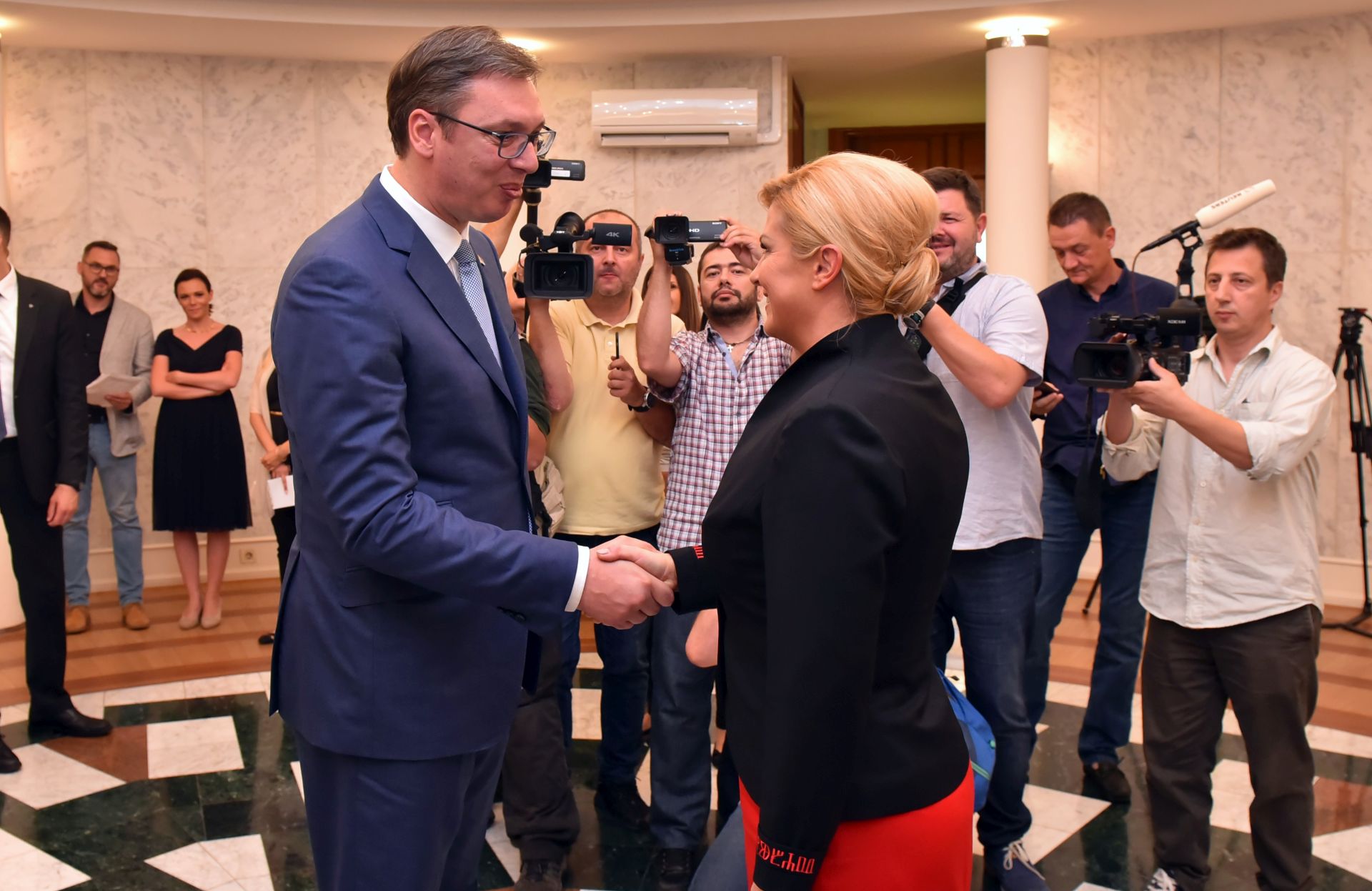 Beograd, 23.06.2017. - Bilateralni sastanak predsjednika Srbije Aleksandra Vuèiæa i predsjednice Republike Hrvatske Kolinde Grabar-Kitaroviæ u vili Mir. 
foto HINA/ Ured Predsjednice/ Domagoj Opaèak/ ml