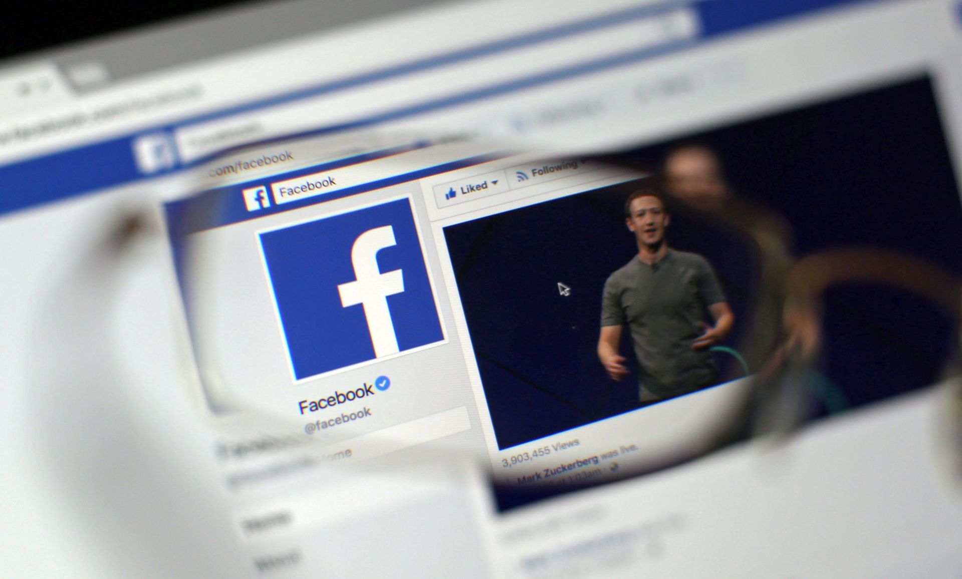 epa06031339 (FILE) - The Facebook icon is displayed through glasses in Taipei, Taiwan, 28 April 2017 (reissued 16 June 2017). The social media giant on 16 June 2017 said it was introducing an Artificial Intelligence (AI) to identify and tackle 'terrorist proaganda'.  EPA/RITCHIE B. TONGO