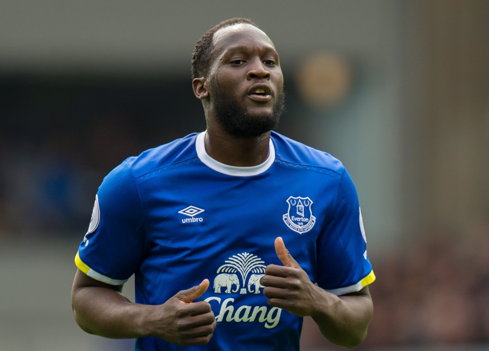 epa06070359 (FILE) Everton's Romelu Lukaku reacts during the English Premier League soccer match between Everton and Chelsea held at Goodison Park, Liverpool, Britain, 30 April 2017 (reissued 06 July 2017).  Soccer club Manchester United have agreed a 85 million euro transfer fee with Everton to sign Everton's striker Romelu Lukaku, according to media reports.  EPA/PETER POWELL