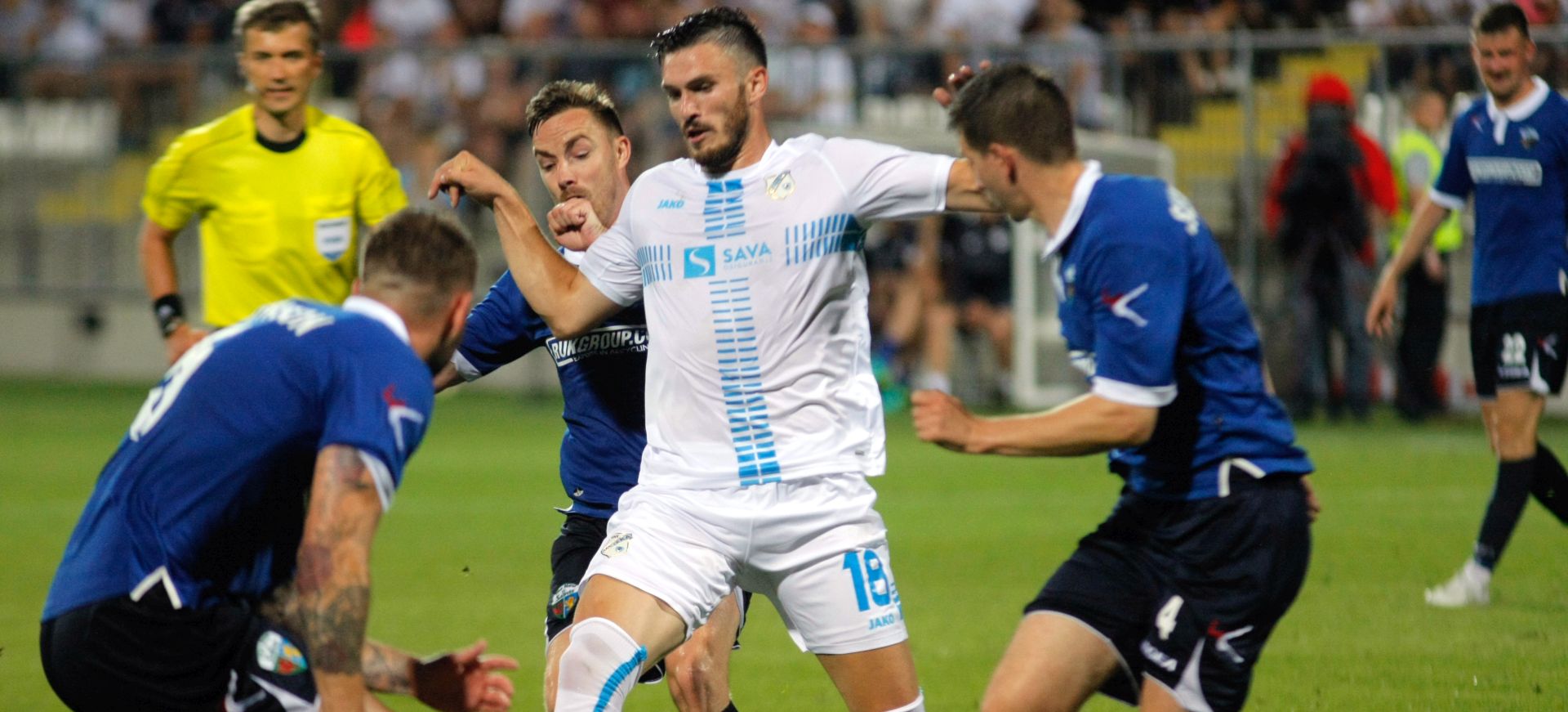 Rijeka, 11.07.2017. - Hrvatski nogometni prvak Rijeka otvorio je natjecanje u kvalifikacijama Lige prvaka pobjedom na Rujevici protiv velkog prvaka The New Saintsa 2-0 naèinivi veliki korak prema plasmanu u 3. pretkolo. Na fotografiji Josip Elez. foto HINA/Miljenko KLEPAC/lsd
