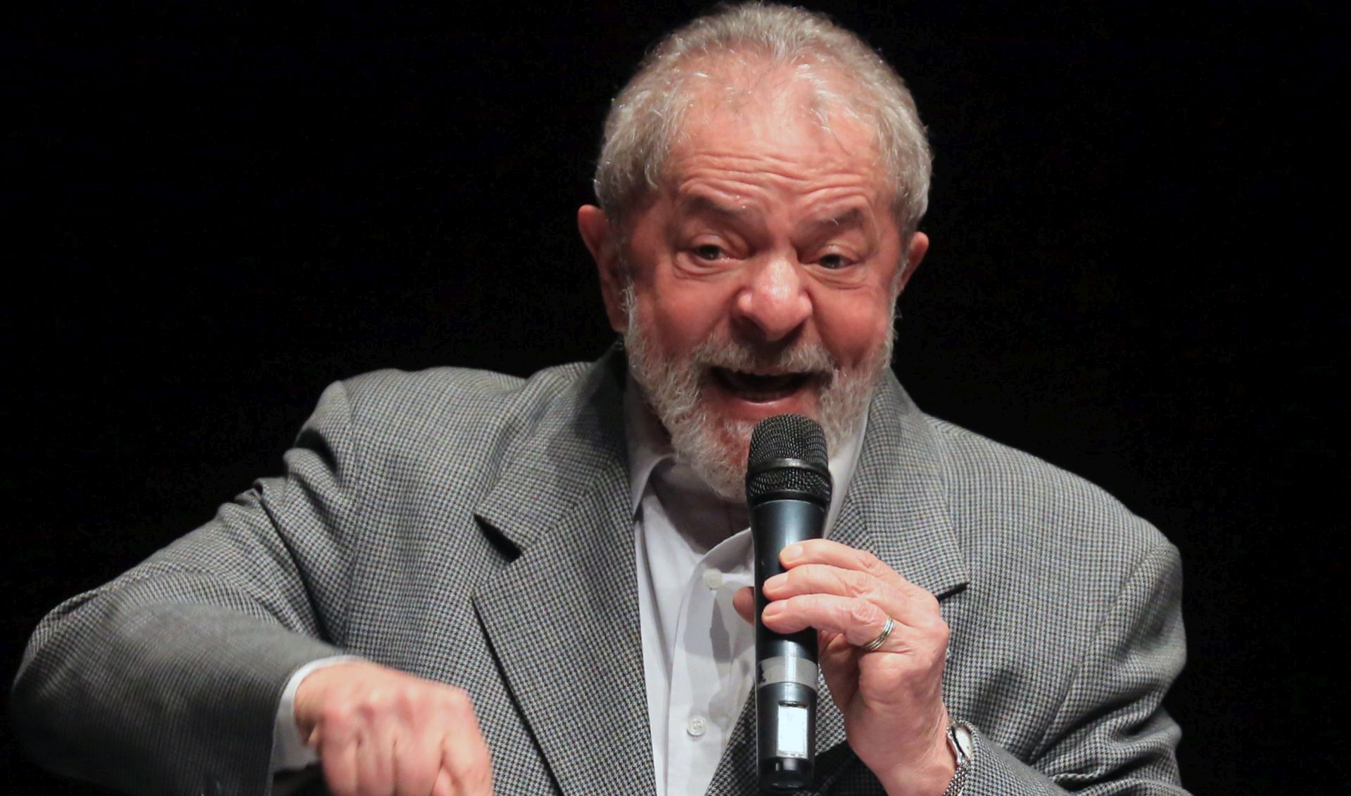 epa06083639 (FILE) - A file picture dated 10 July 2017 shows former Brazilian President Luiz Inacio Lula da Silva giving a speech during the presentation of the digital museum 'Democracy Memorial' at the Arts Palace in Belo Horizonte, Brazil. Lula da Silva has been condemned to nine and a half years in prison on 12 July 2017, for his participation in a corruption plot in Petrobras company, according to sources familiar with the case. The sentence has been uttered by Judge Sergio Moro, head of the investigations for the corruption case.  EPA/Paulo Fonseca