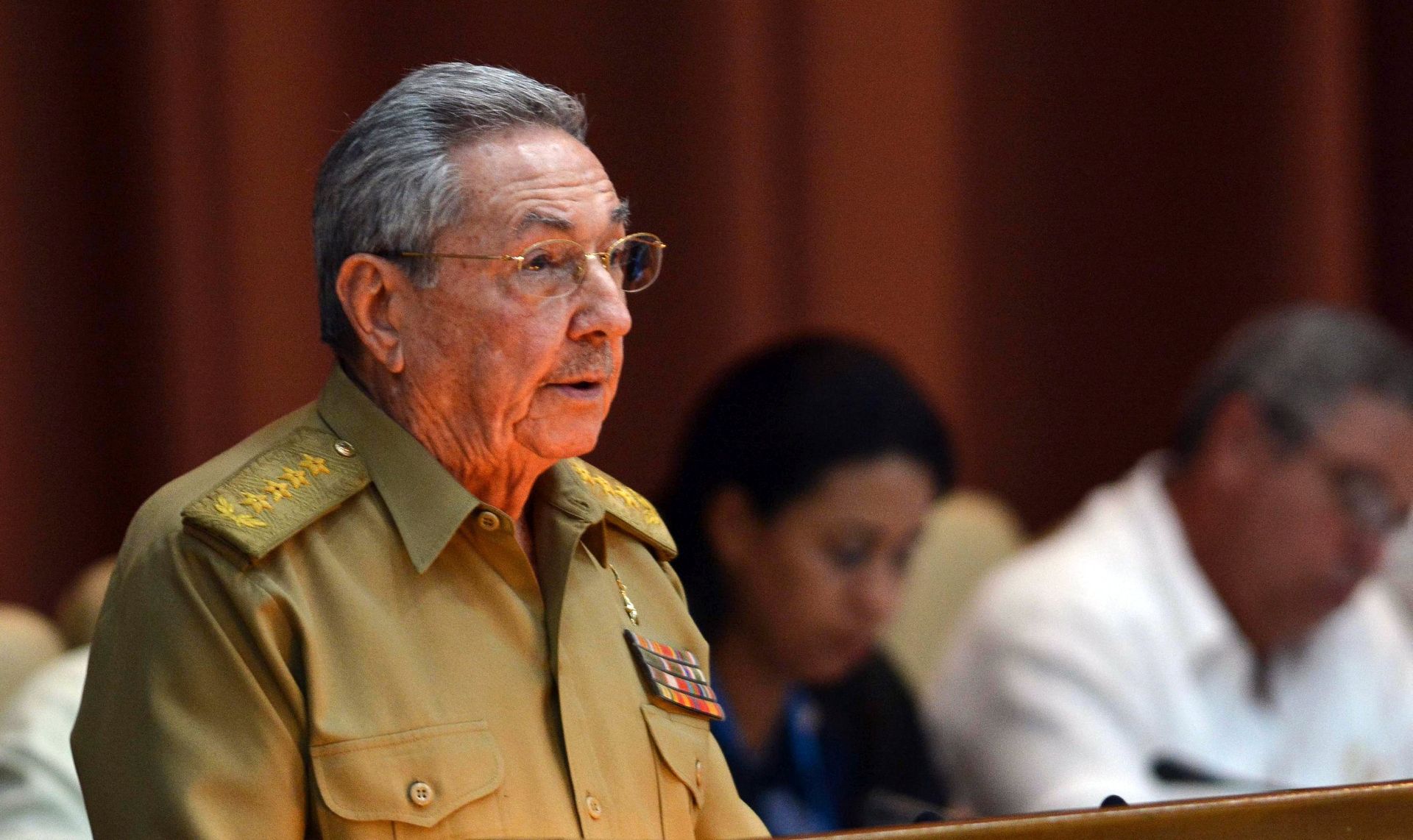 epa06088181 Cuban President Raul Castro gives a speech during the first ordinary meeting of the National Assembly of People's Power (unicameral Parliament), in Havana, Cuba 14 July 2017. The gross domestic product (GDP) of Cuba increased between January and June of this year an estimated 1.1% after decreasing in 2016 by 0.9%, which was the first recession in 23 years, reported official source.  EPA/Marcelino Vazquez