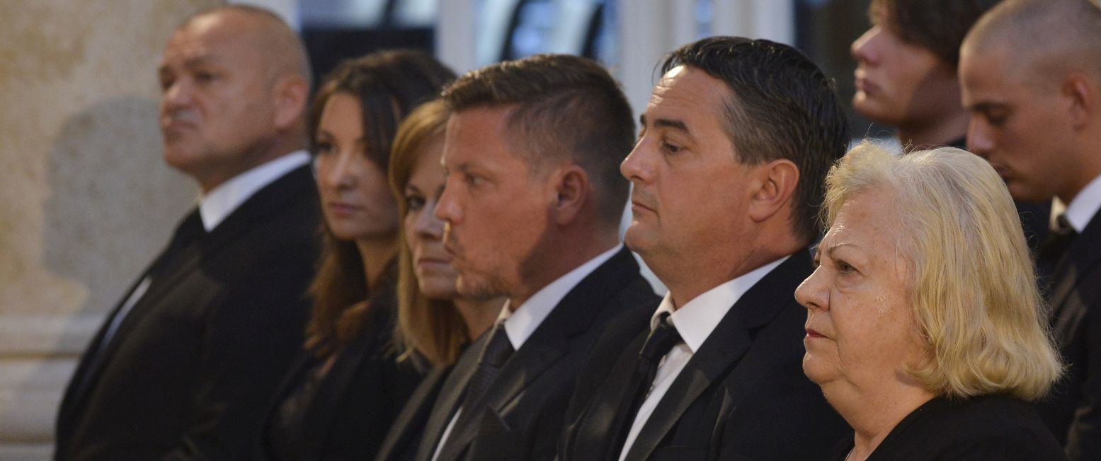 Zagreb, 25.07.2017. - Komemoracija u povodu smrti bivšeg predsjednika Vlade Republike Hrvatske Hrvoja Šarinića. Na fotografiji obitelj pokojnog Hrvoja Šarinića.
foto HINA/ Admir BULJUBAŠIĆ/ abu