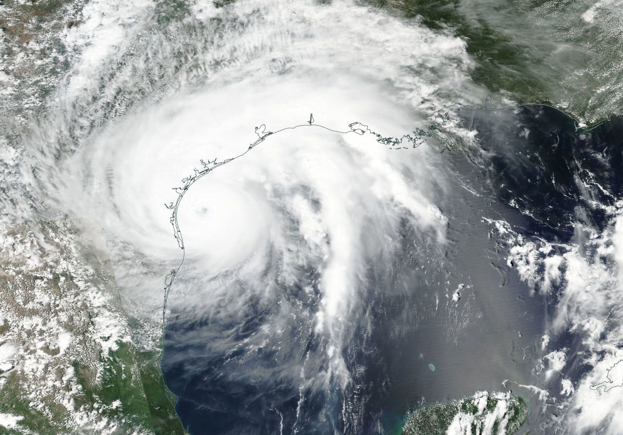 epa06163527 A handout photo made available by NASA shows an image acquired by the Visible Infrared Imaging Radiometer Suite (VIIRS) on board the joint NASA/NOAA Suomi National Polar-orbiting Partnership (NPP) satellite of Hurricane Harvey off the coast of Texas, USA, 25 August 2017. Hurricane Harvey has strengthened to category 4 storm.  EPA/NASA/SUOMI NPP VIIRS HANDOUT  HANDOUT EDITORIAL USE ONLY/NO SALES