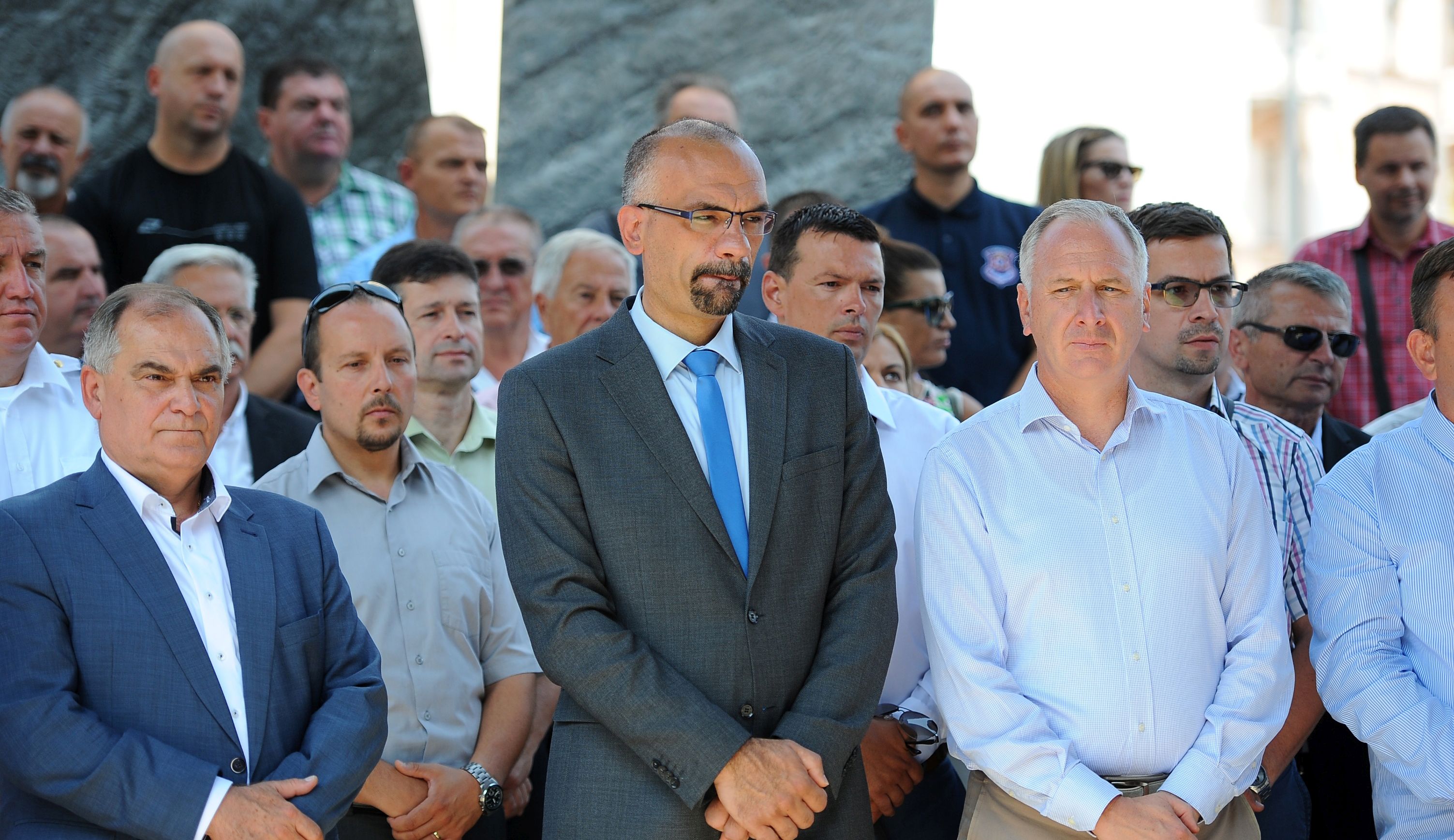 Knin, 26.08.2017. - "Vlak slobode" stigao je u Knin. Na fotografiji splitsko-dalmatinski upan Blaenko Boban, gradonaèelnik Knina Marko Jeliæ, gradonaèelnik Splita Andro Krstuloviæ Opara.
foto HINA/ Mario STRMOTIÆ/ ml