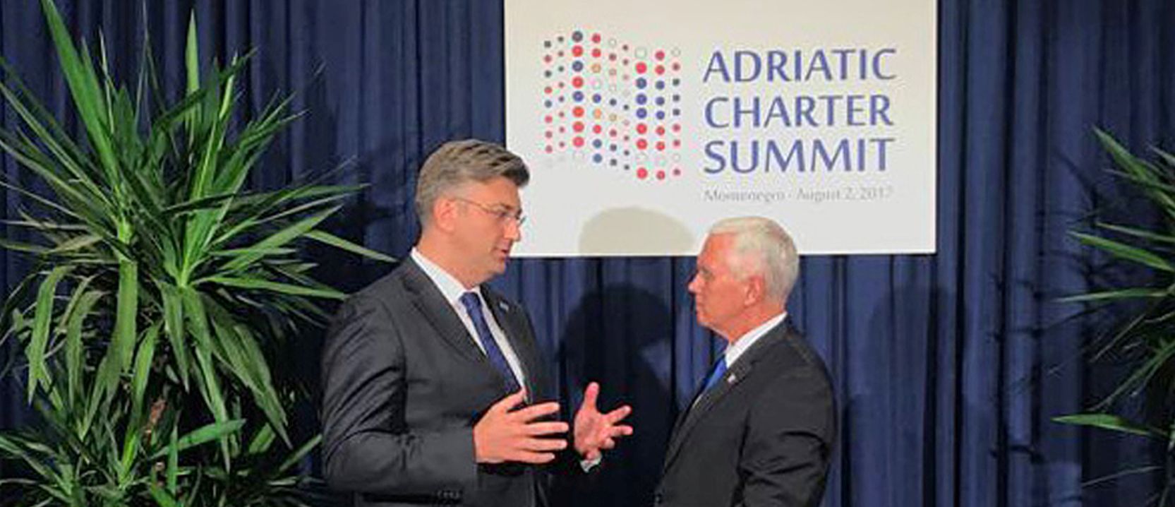 Podgorica, 2.8.2017 - Hrvatski premijer Andrej Plenkoviæ i potpredsjednik Sjedinjenih Amerièkih Drava Mike Pence tijekom Summita Jadranske povelje u Podgorici.
foto HINA/ ua