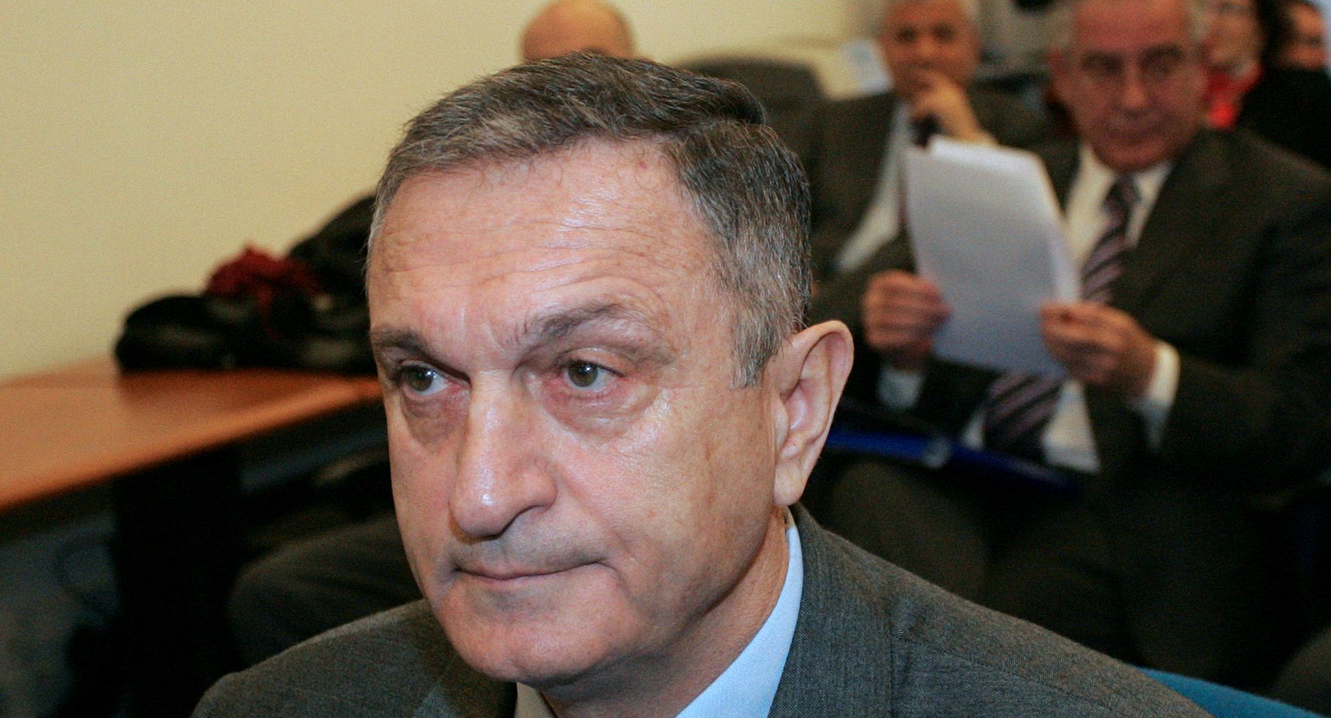 Zagreb, 21.01.2013 - Nastavak suðenja bivem hrvatskom premijeru Ivi Sanaderu u sluèaju Fimi media. Na slici svjedok Robert Jeiæ (L).
foto FaH/ Lana SLIVAR DOMINIÆ/ lsd