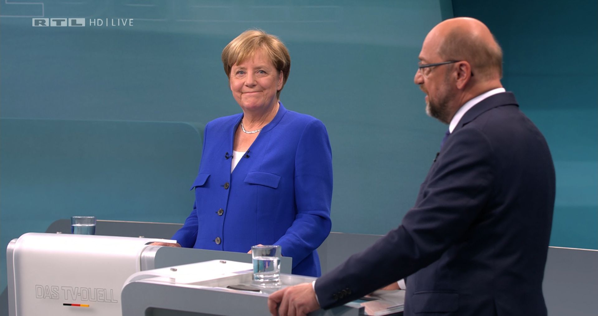 HANDOUT - A screen that shows the TV duel between Angela Merkel (L) and Martin Schulz in the studio in Adlershof was pictured in Berlin, Germany, 03 September 2017. The TV duel before the general elections between German Chancellor Merkel and SPD candidate is broadcasted by four broadcasters (ARD, RTL, SAT.1, ZDF).

(ATTENTION EDITORS: FOR EDITORIAL USE ONLY IN CONNECTION WITH CURRENT REPORTING; MANDATORY CREDIT) Photo: -/MG RTL D/dpa