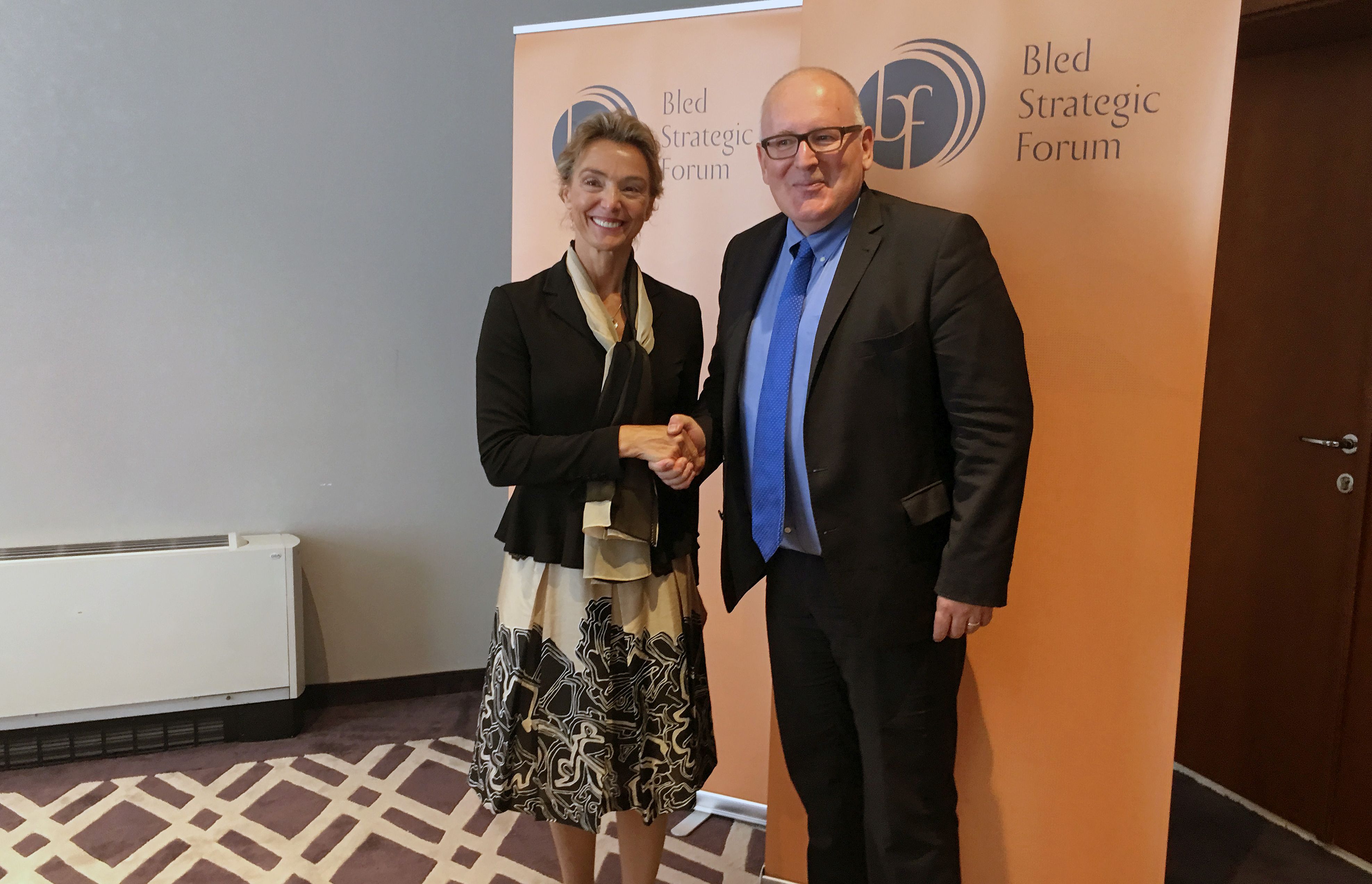 Bled, 5.9.2017 - Potpredsjednica Vlade RH Marija Pejèinoviæ Buriæ i prvi potpredsjednik Europske komisije Frans Timmermans odrali su bilateralni sastanak na marginama Bledskog foruma. 
foto HINA/ MVEP/ ua