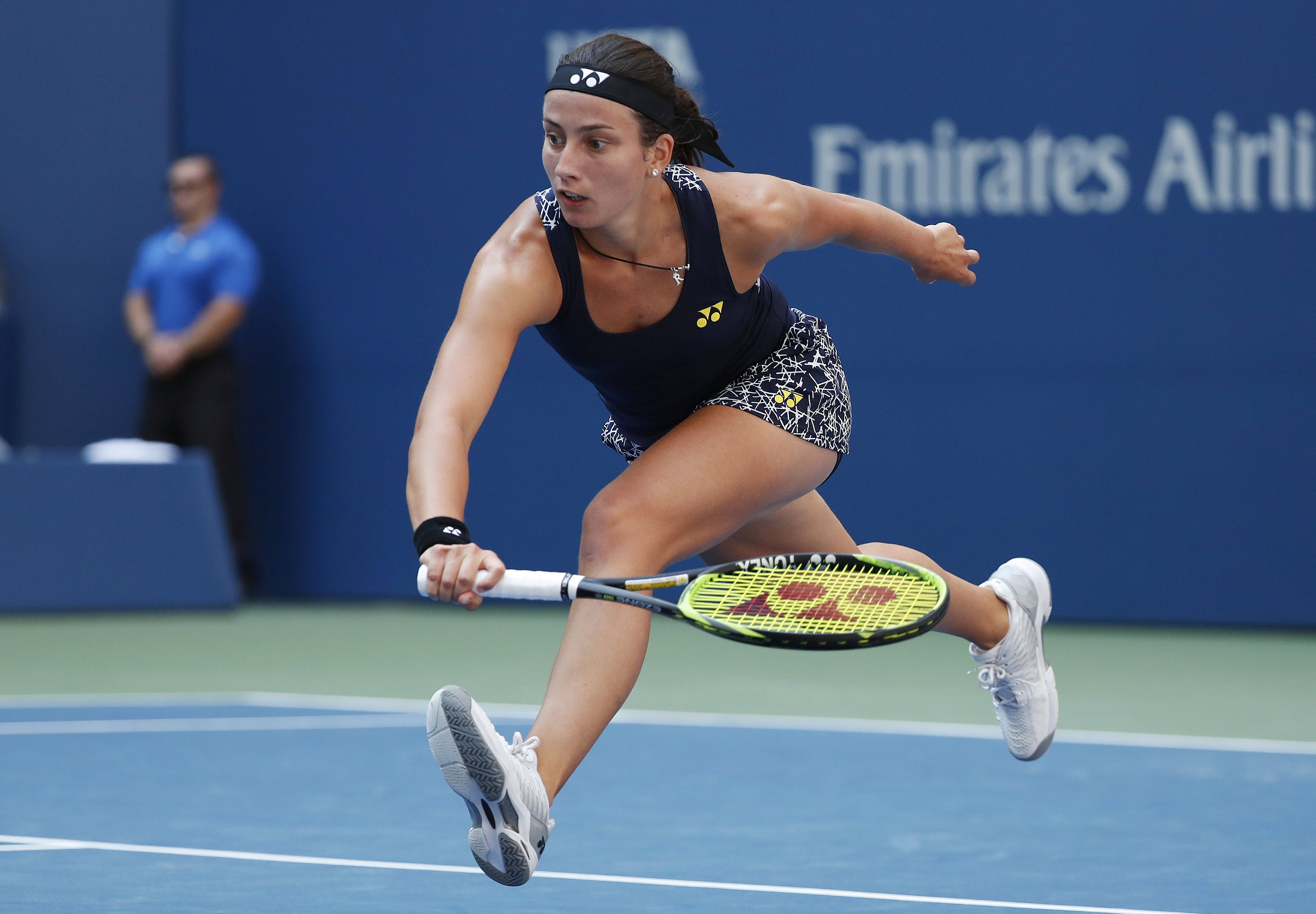 epa06186185 Anastasija Sevastova of Latvia hits a return to Sloane Stephens of the US during their US Open Tennis Championships quarterfinals round match at the USTA National Tennis Center in Flushing Meadows, New York, USA, 05 September 2017. The US Open runs through September 10.  EPA/JOHN G. MABANGLO *** Local Caption *** 53000073