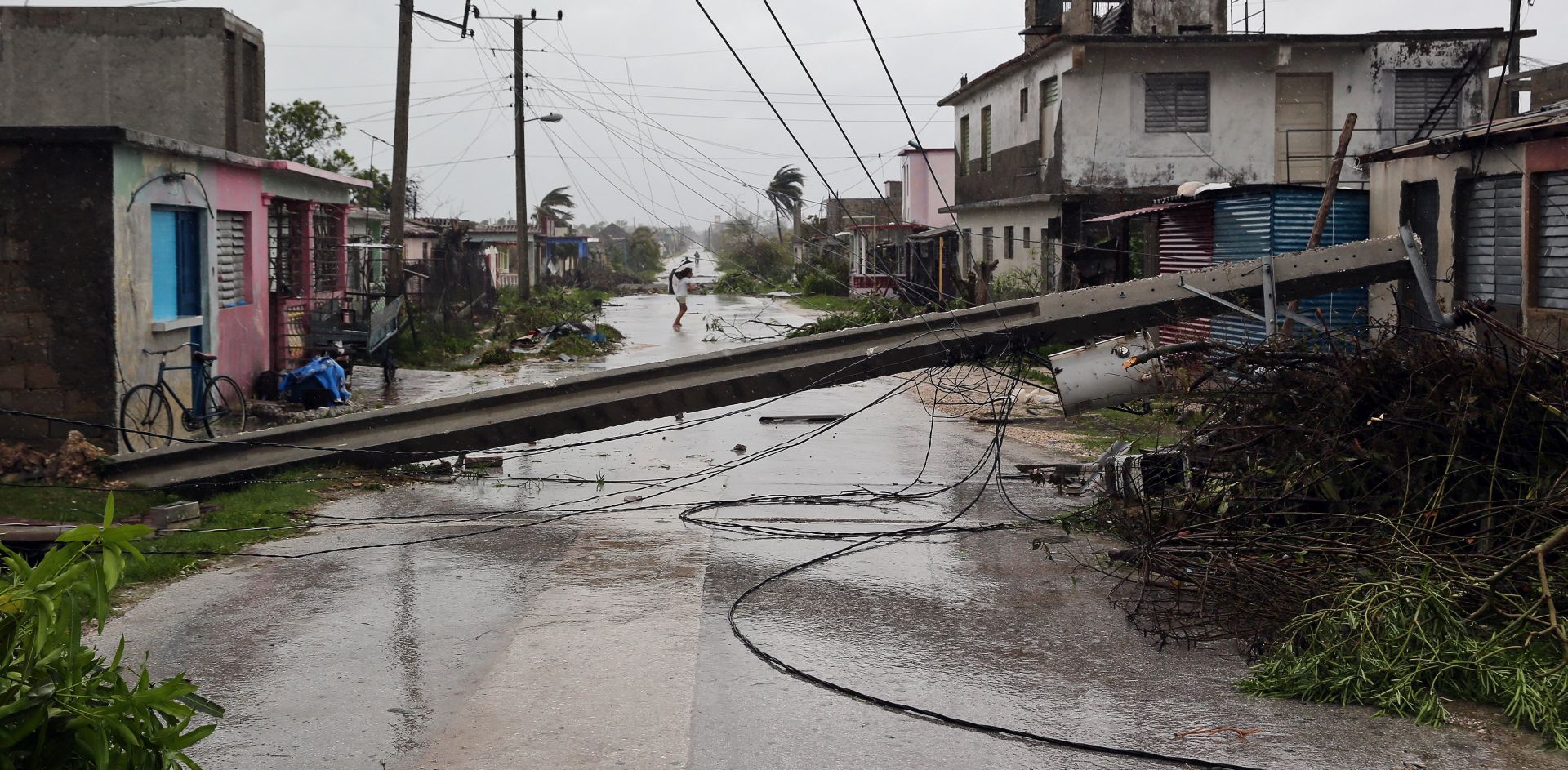 epa06195476 A view of a street after hurricane Irma hit Caibarien, Villa Clara, Cuba, 09 September 2017. Irma approaches Florida where many areas are under mandatory evacuation orders  EPA/Alejandro Ernesto