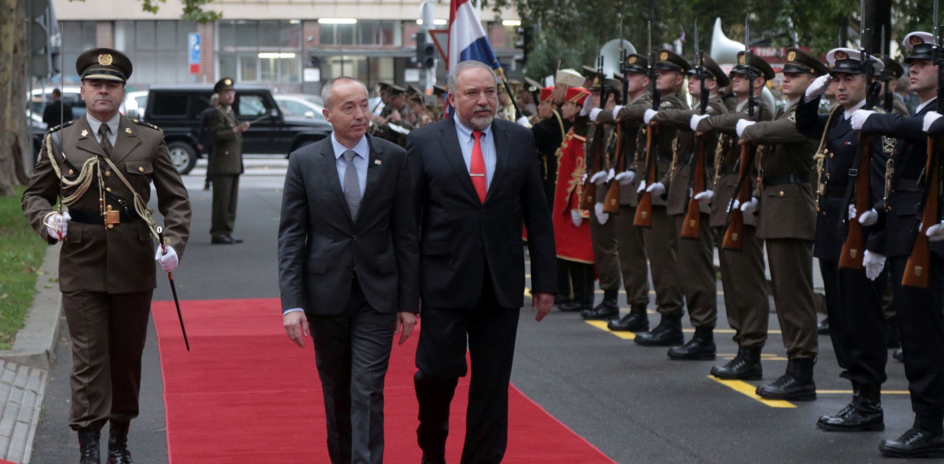 Zagreb, 26.9.2017 - Potpredsjednik vlade i ministar obrane Damir Krstičević sastao se s izraelskim kolegom Avigdorom Liebermanom.
Foto Hina Dario GRZELJ/ dag