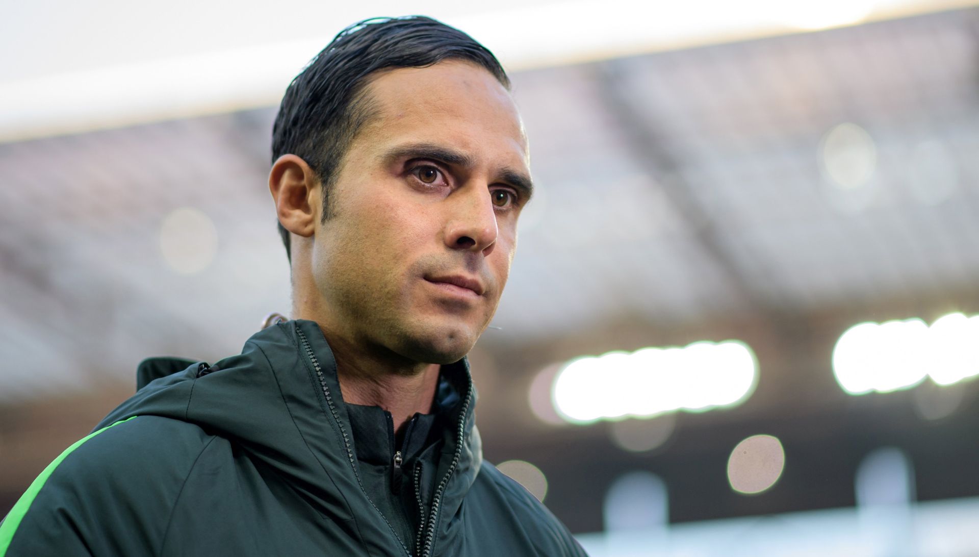 epa06297808 (FILE) - Bremen's head coach Alexander Nouri during the German Bundesliga soccer match between 1.FC Koeln (Cologne) and SV Werder Bremen in Cologne, Germany, 05 May 2017 (reissued 30 October 2017). Bundesliga club Werder Bremen have sacked head coach Alexander Nouri on 30 October 2017.

EMBARGO CONDITIONS - ATTENTION: Due to the accreditation guidelines, the DFL only permits the publication and utilisation of up to 15 pictures per match on the internet and in online media during the match.  EPA/JOERG SCHUELER