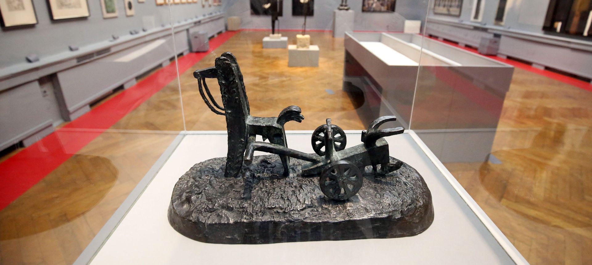 Zagreb, 03.10.2017 - Na konferenciji za novinare u Umjetnièkom paviljonu predstavljena je izloba "Strast stvaranja: remek-djela iz Fundacije Maeght" . O izlobi su govorili njezini autori - ravnateljica Umjetnièkog paviljona Jasminka Pokleèki Stoiæ i direktor Fundacije Maeght, Oliver Kaeppelin. 
foto HINA/ Denis CERIÆ /dc