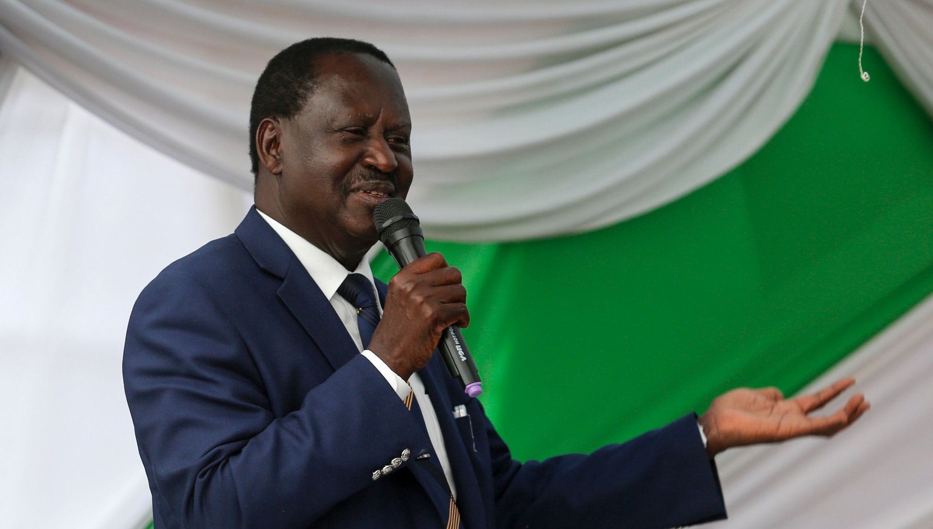 epa06299349 The leader of the opposition coalition the National Super Alliance (NASA) and its presidential candidate Raila Odinga speaks during a meeting with his coalition members prior to making an announcement regarding his response to the victory of President Uhuru Kenyatta in Nairobi, Kenya, 31 October 2017, a day after Kenyatta was declared President-elect by the electoral commission Independent Electoral and Boundaries Commission (IEBC). Kenyatta on 30 October was declared the winner of the repeat presidential poll which triggered a wave of violent protests throughout the country.  EPA/DAI KUROKAWA