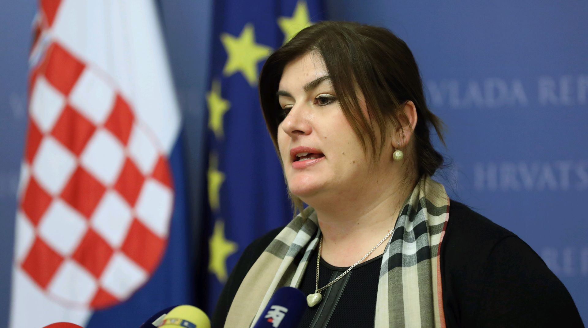Zagreb, 30.11.2017. - Konferencija za medije ministrice regionalnog razvoja i fondova Europske unije Gabrijele alac u Banskim dvorima. Na fotografiji Gabrijela alac. foto HINA/ Lana SLIVAR DOMINIÆ/ lsd