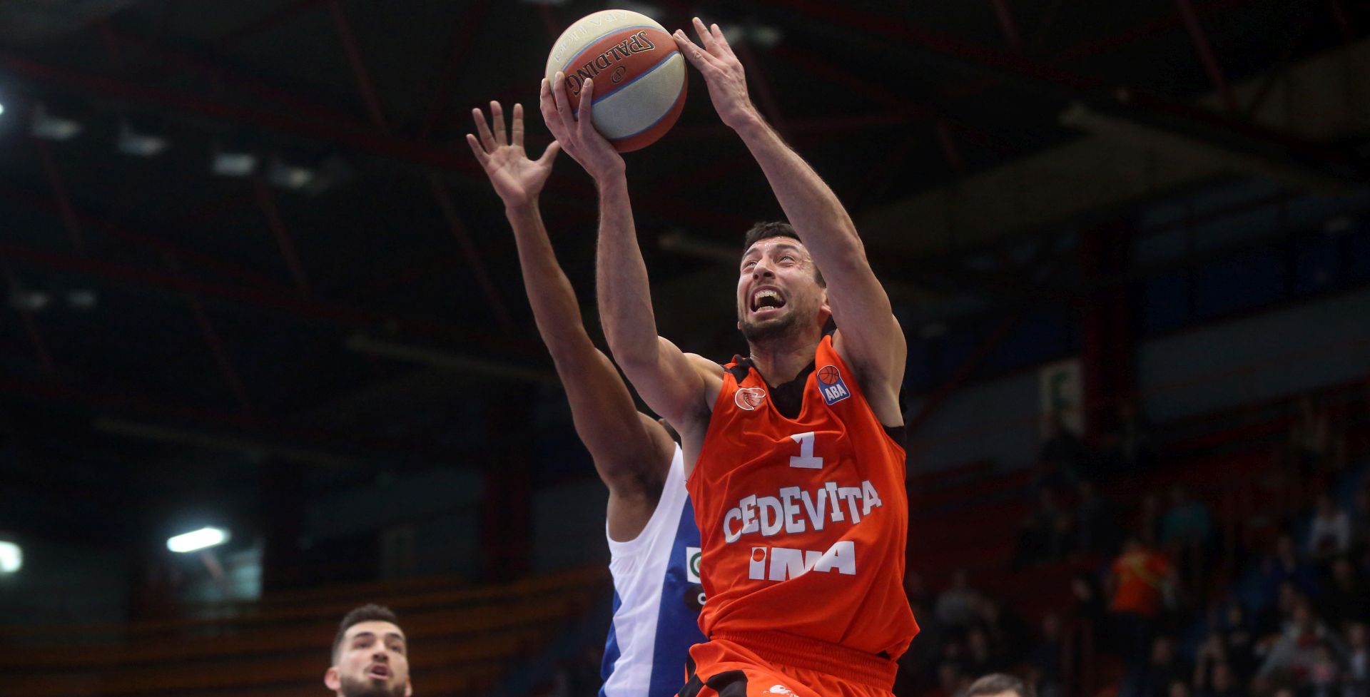 Zagreb, 23.12..2017 - Utakmica 13. kola košarkaške ABA lige Cedevita - Zadar. Na fotografiji Leni Roko Ukić.  Foto HINA/ Daniel KASAP/ dk