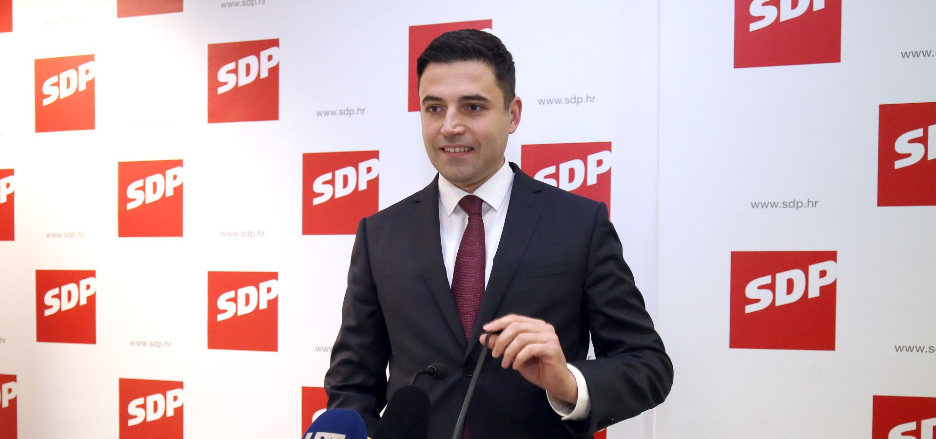 05.01.2018 - Predsjednik SDP-a Davor Bernardiæ odrao je konferenciju za medije nakon sjednice Predsjednitva SDP-a. 
foto HINA/ Denis CERIÆ /dc