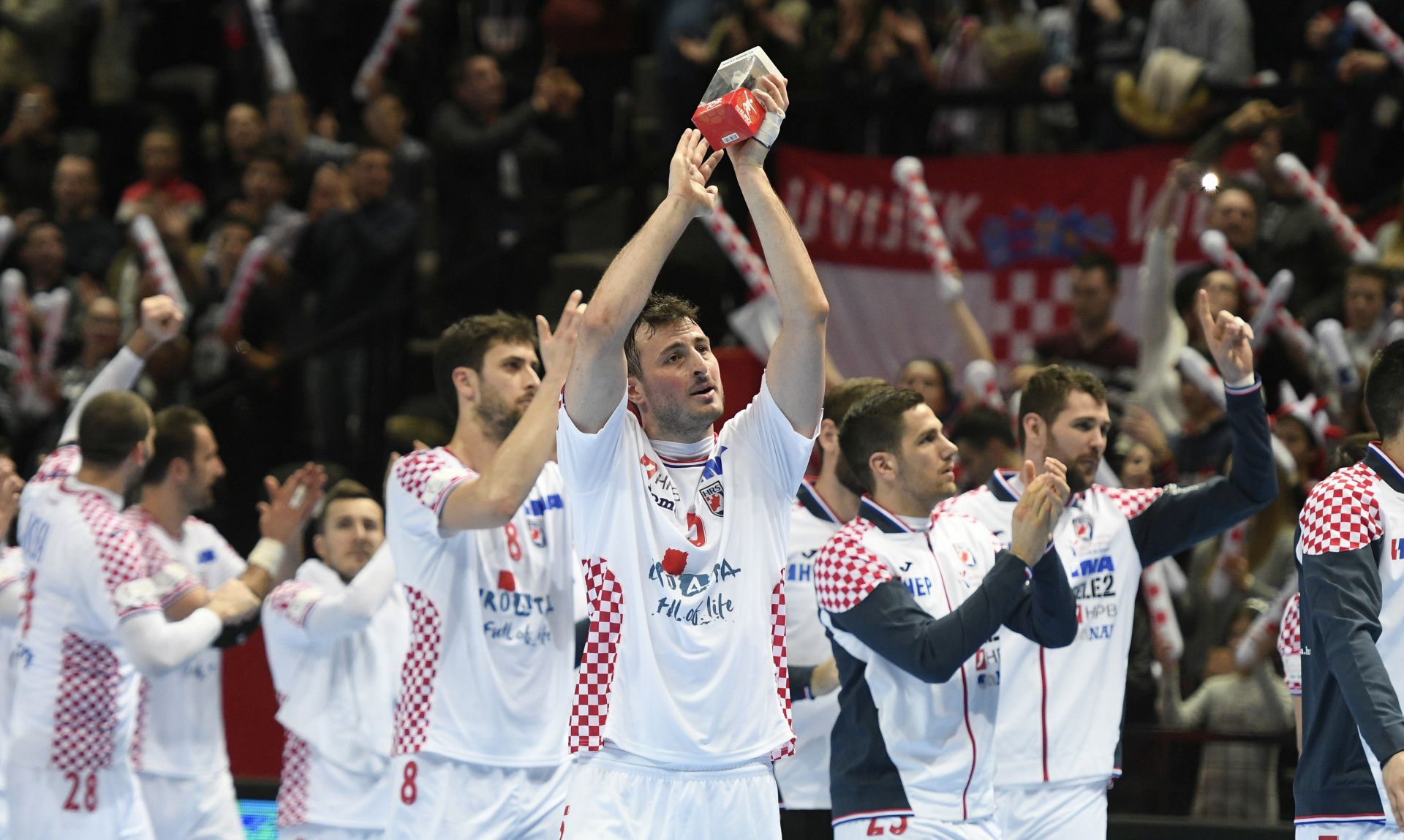 Split. 05. 01. 2018. Prijateljska rukometna utakmica Hrvatska - Crna Gora.
Na slici slavlje reprezentacije Hrvatske.
Foto : Hina / Mario Strmotić