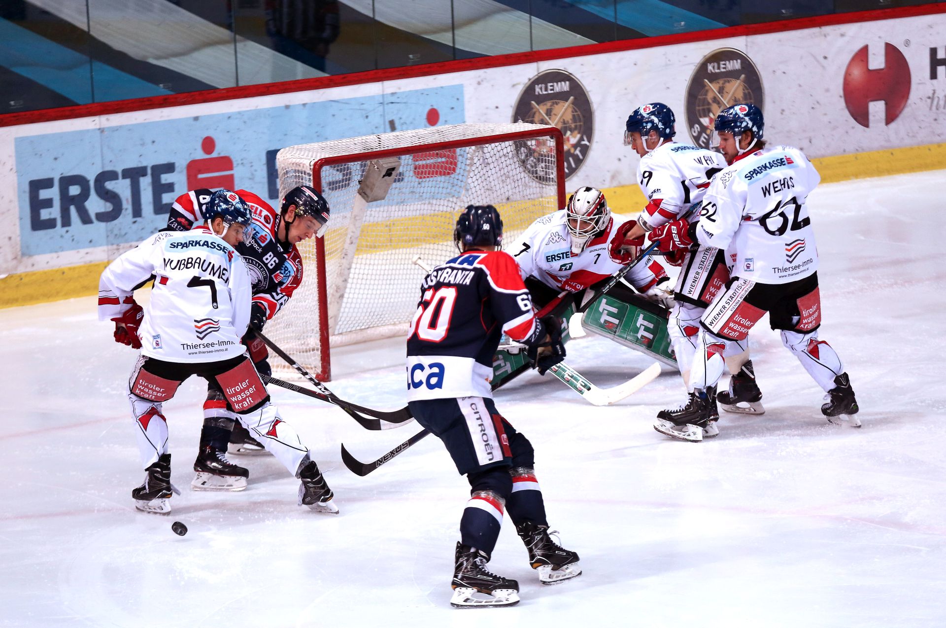 Zagreb, 14.01.2018 - Utakmica 40. kola EBEL hokejake lige Medveèak - Innsbruck.
foto HINA/ Denis CERIÆ /dc
