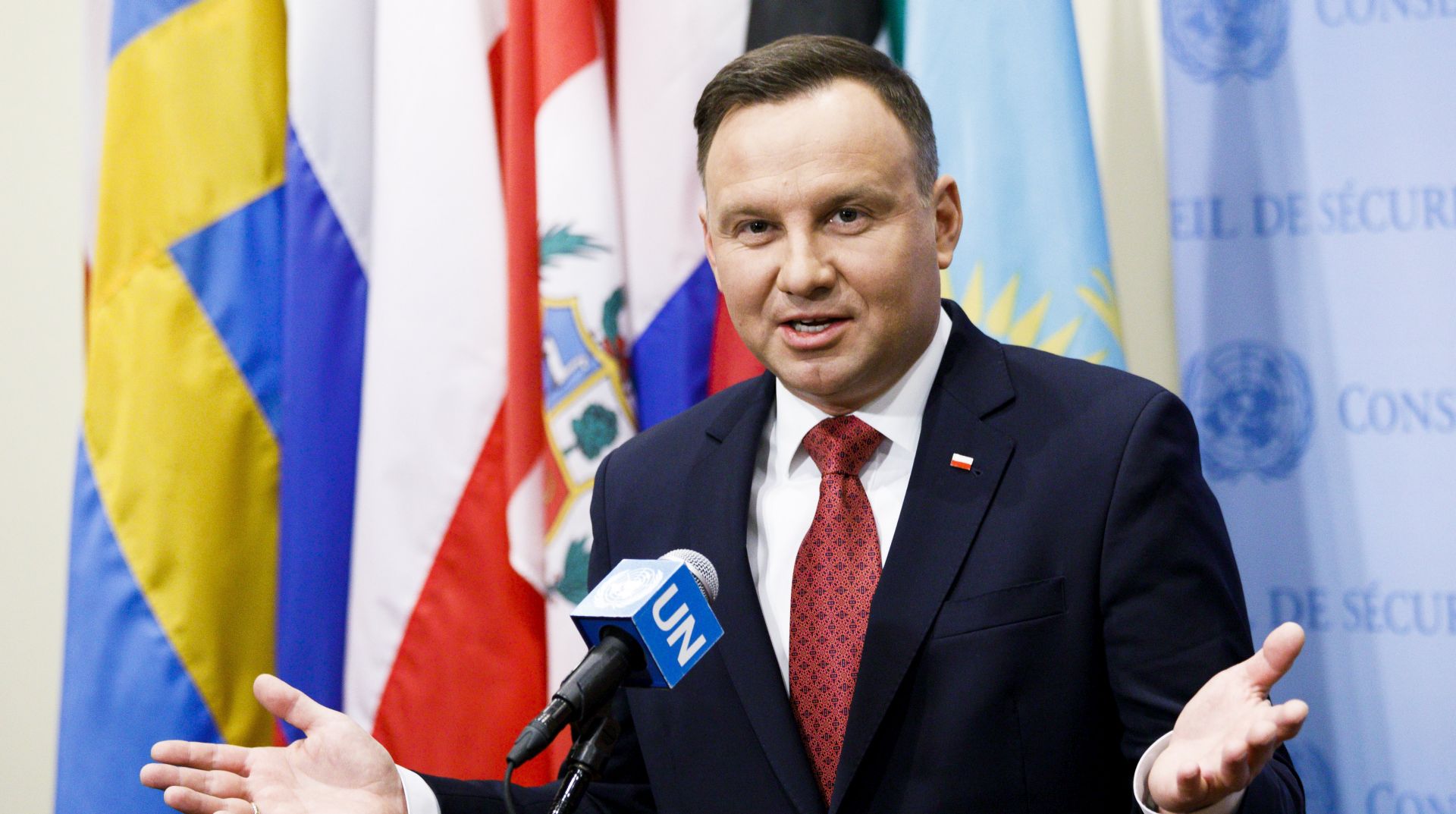 epa06450989 Andrzej Duda, the President of Poland, speaks with reporters after addressing a United Nations Security Council meeting about nuclear non-proliferation at United Nations headquarters in New York, New York, USA, 18 January 2018.  EPA/JUSTIN LANE