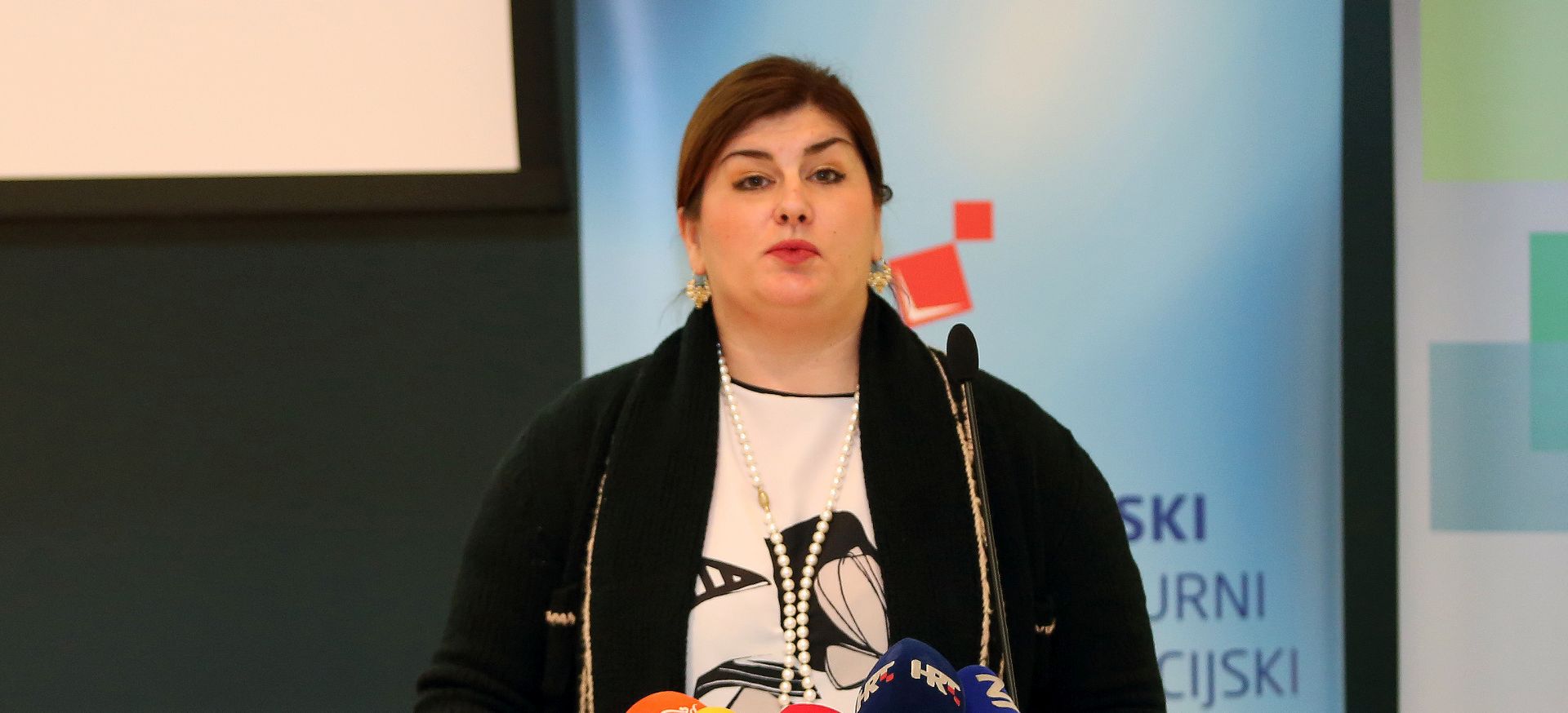 Zagreb, 22.01.2018 - Ministrica regionalnog razvoja i fondova EU Gabrijela alac na konferenciji za novinare predstavila rezultate rada Ministarstva u 2017. godini, s naglaskom na provedbu EU programa i rezultate iskoritenosti sredstava iz EU fondova. Takoðer je bilo rijeèi o zakonodavnim aktivnostima u nadlenosti Ministarstva te ciljevima za 2018. godinu foto HINA /Zvonimir KUHTIÆ/ zk