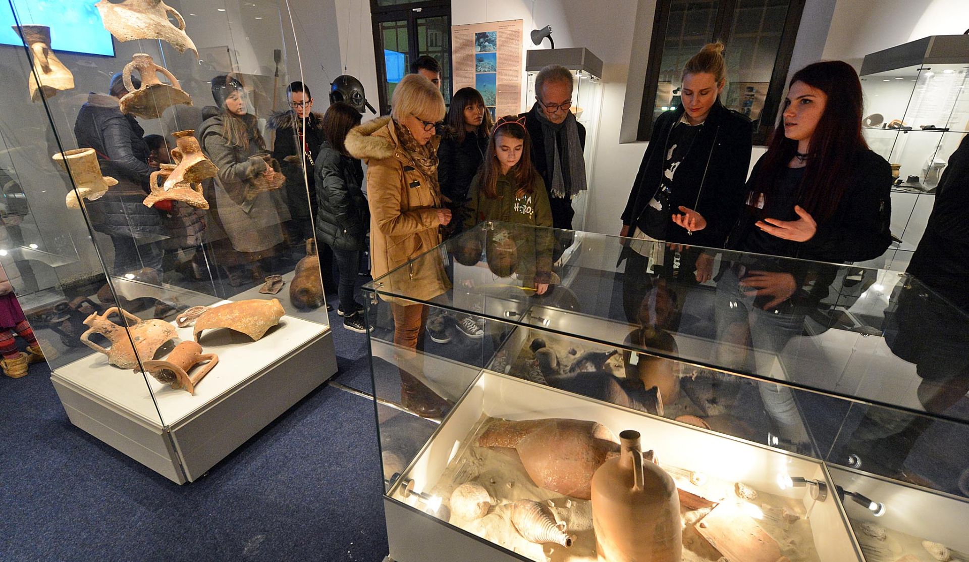 Zadar, 26.01.2018. - Noć muzeja '18. Na fotografiji Međunarodni centar za podvodnu arheologiju, izložba "Hrvatska podvodna baština". foto HINA/ ml