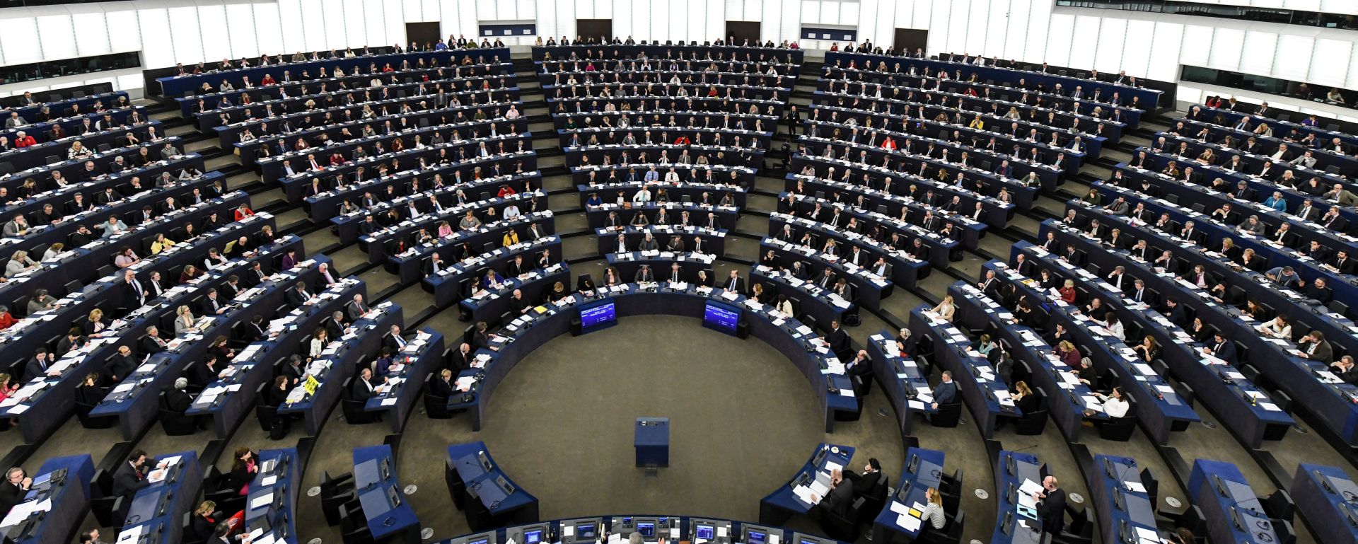 epa06502626 Members of Parliament vote on the future
Composition of Parliament after Brexit at the European Parliament in Strasbourg, France, 07 February 2018.  EPA/PATRICK SEEGER