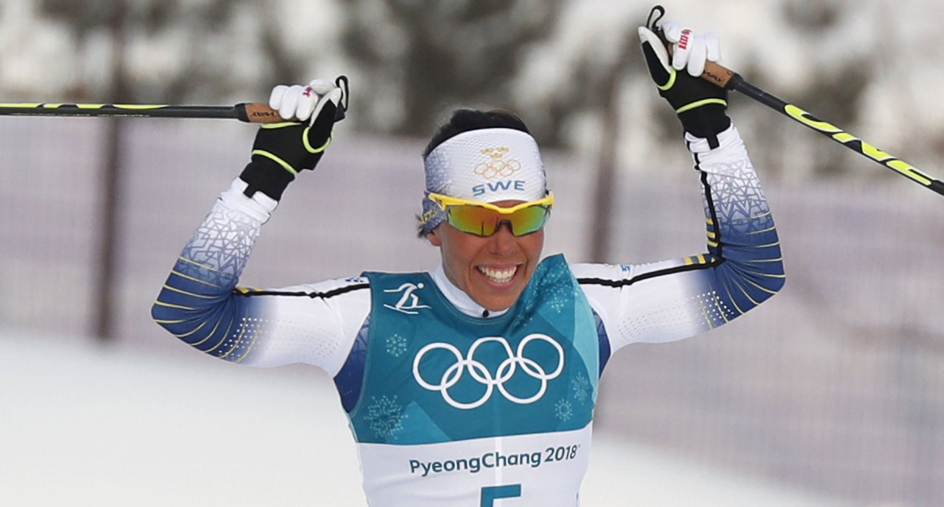 epa06510521 Charlotte Kalla of Sweden on her way to win the Women's Cross Country 7,5 km + 7,5 km Skiathlon race at the Alpensia Cross Country Centre during the PyeongChang 2018 Olympic Games, South Korea, 10 February 2018.  EPA/JEON HEON-KYUN  EPA-EFE/JEON HEON-KYUN