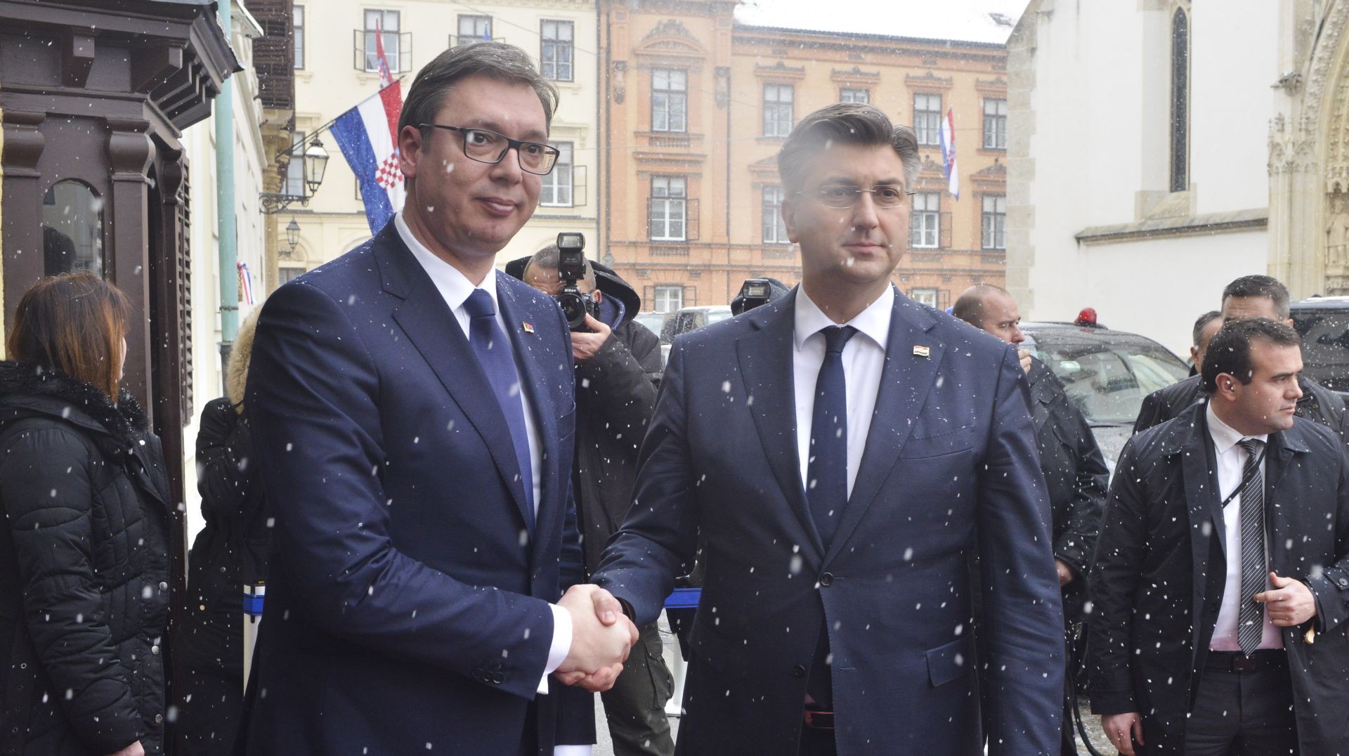 Zagreb, 12.02.2018 - Prijedsednik Vlade Andrej Plenković primio je srbijanskog predsjednika Aleksandra Vučića koji je u službenom posjetu RH.
foto HINA/ Admir BULJUBAŠIĆ/ abu
