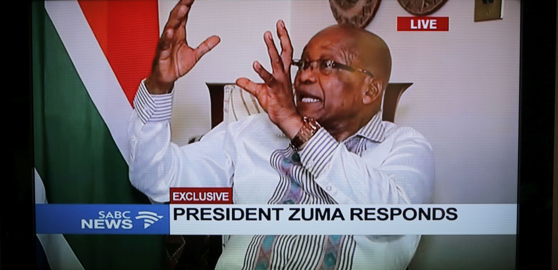epa06524299 South African President Jacob Zuma addresses the nation on TV via the national broadcaster SABC, responding to the political crisis surrounding him, in Pretoria, South Africa, 14 February 2018. The ruling party had given President Zuma until midnight to resign or face impeachment after a series of NEC meetings. President Zuma has been under a cloud of controversy surrounding allegations of corruption. President Zuma is the 3rd state president after the end of Apartheid in 1994.  EPA/KIM LUDBROOK
