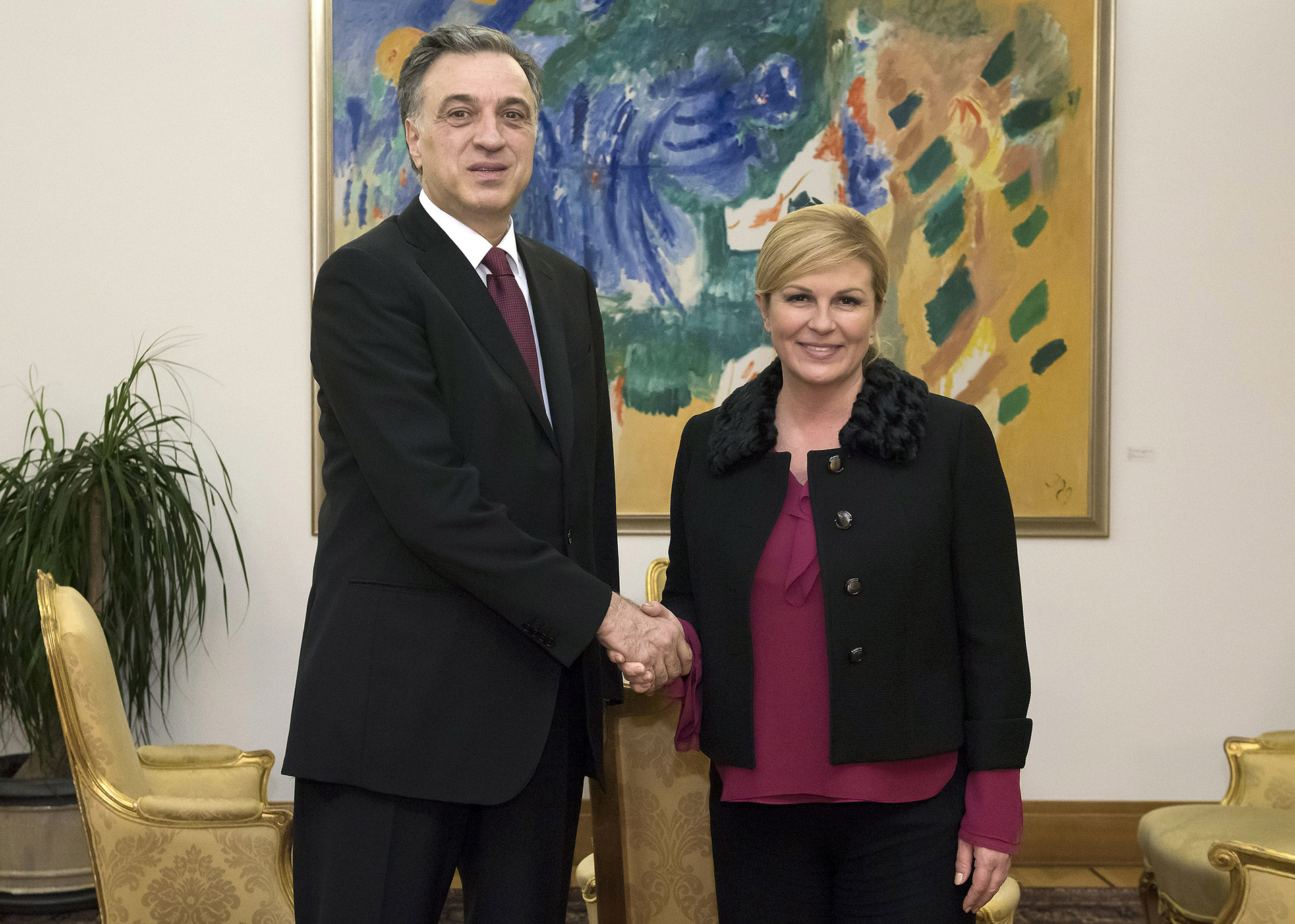 Zagreb, 23.2.2018. - Predsjednica Republike Hrvatske Kolinda Grabar-Kitarović (D) sastala se s predsjednikom Crne Gore Filipom Vujanovićem (L) koji boravi u radnom posjetu Republici Hrvatskoj.
foto HINA/ Ured Predsjednice/ ml