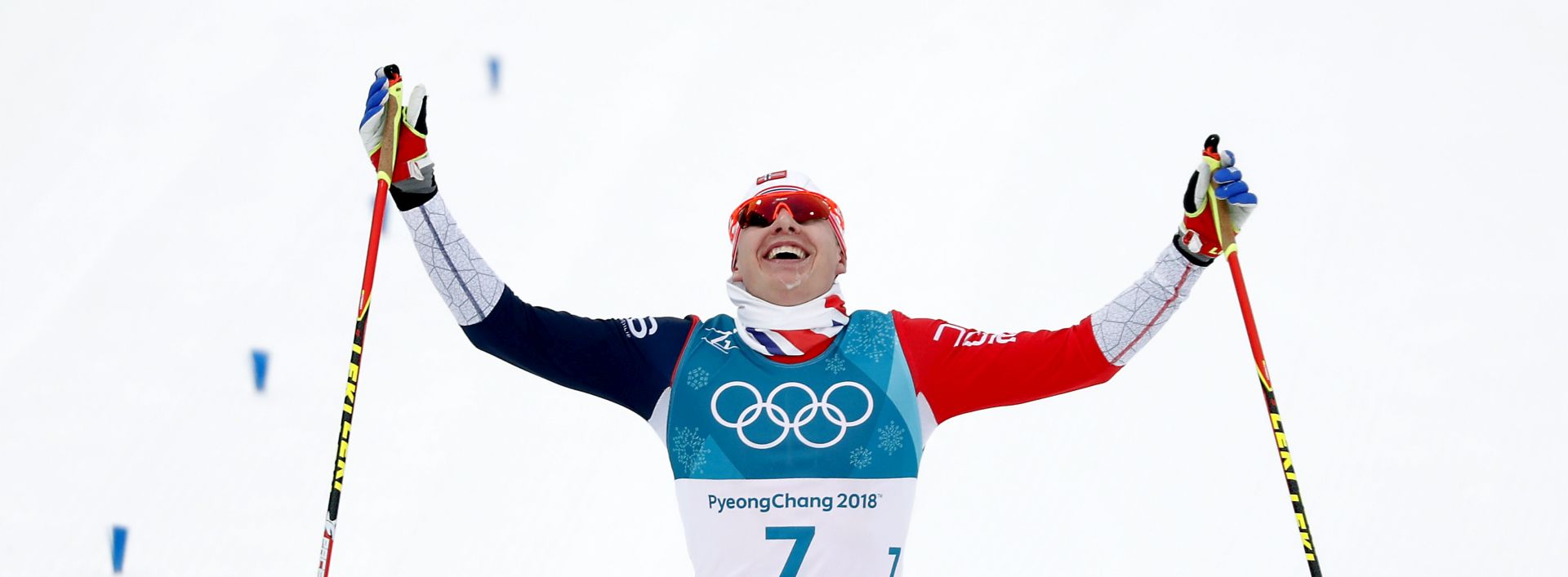 epa06514163 Simen Hegstad Krueger of Norway wins the Men's Cross Country 15 km + 15 km Skiathlon race at the Alpensia Cross Country Centre during the PyeongChang 2018 Olympic Games, South Korea, 11 February 2018.  EPA/ANTONIO BAT