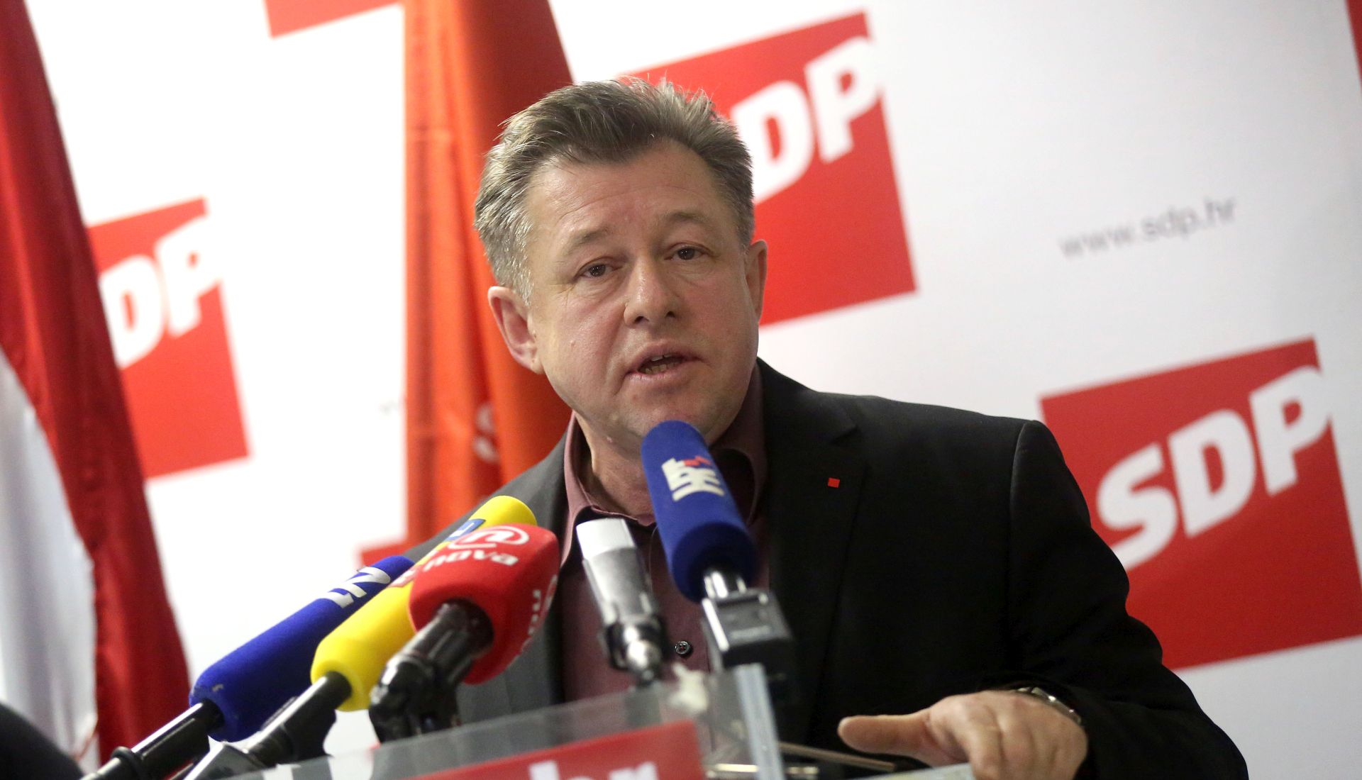Zagreb, 01.03.2018 - Konferencija za medije nakon sjednice Predsjednitva SDP-a. Na fotografiji Ivo Jeluiæ.
foto HINA/ Denis CERIÆ /dc